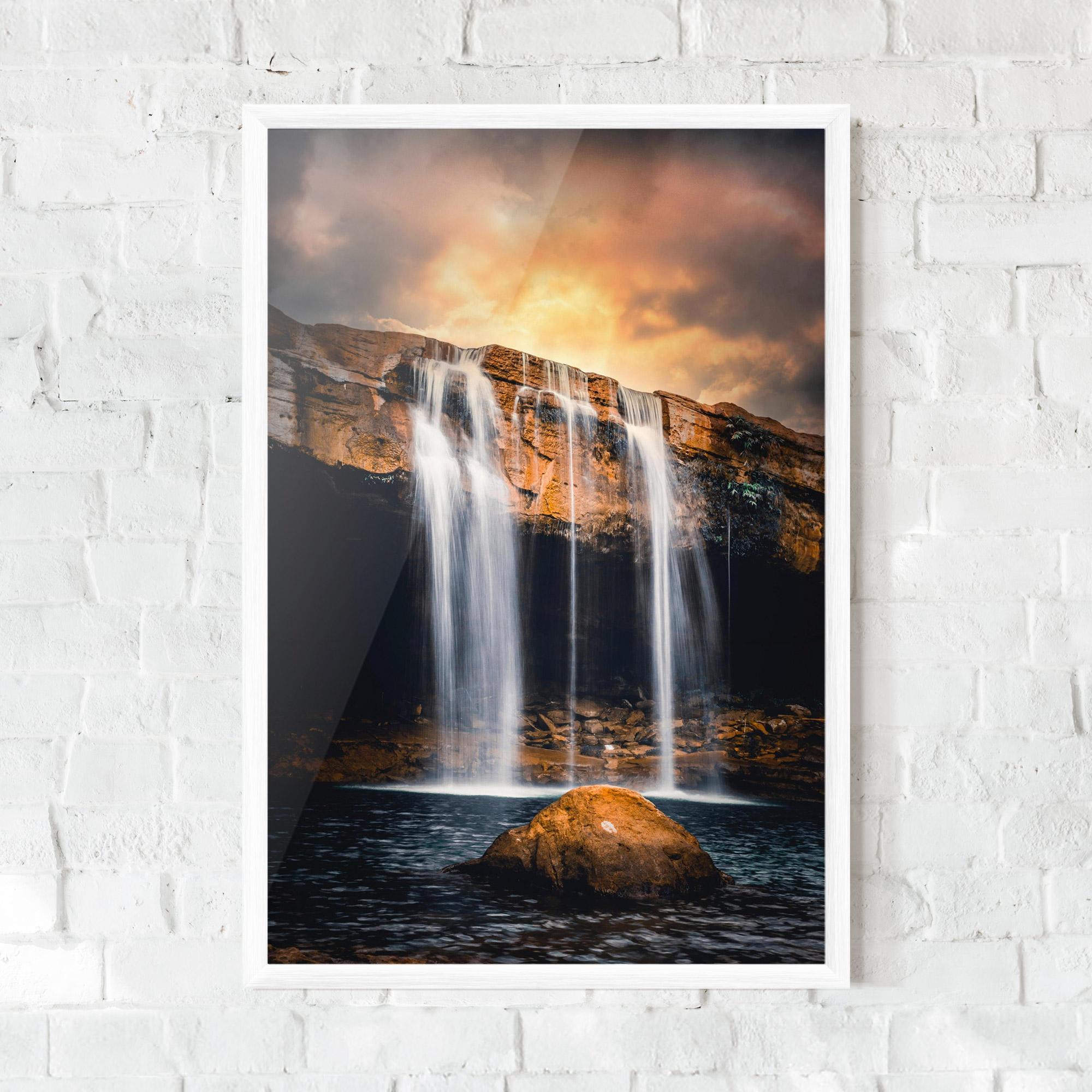 Gerahmte Poster Waterfall Place To Hide mockup 0
