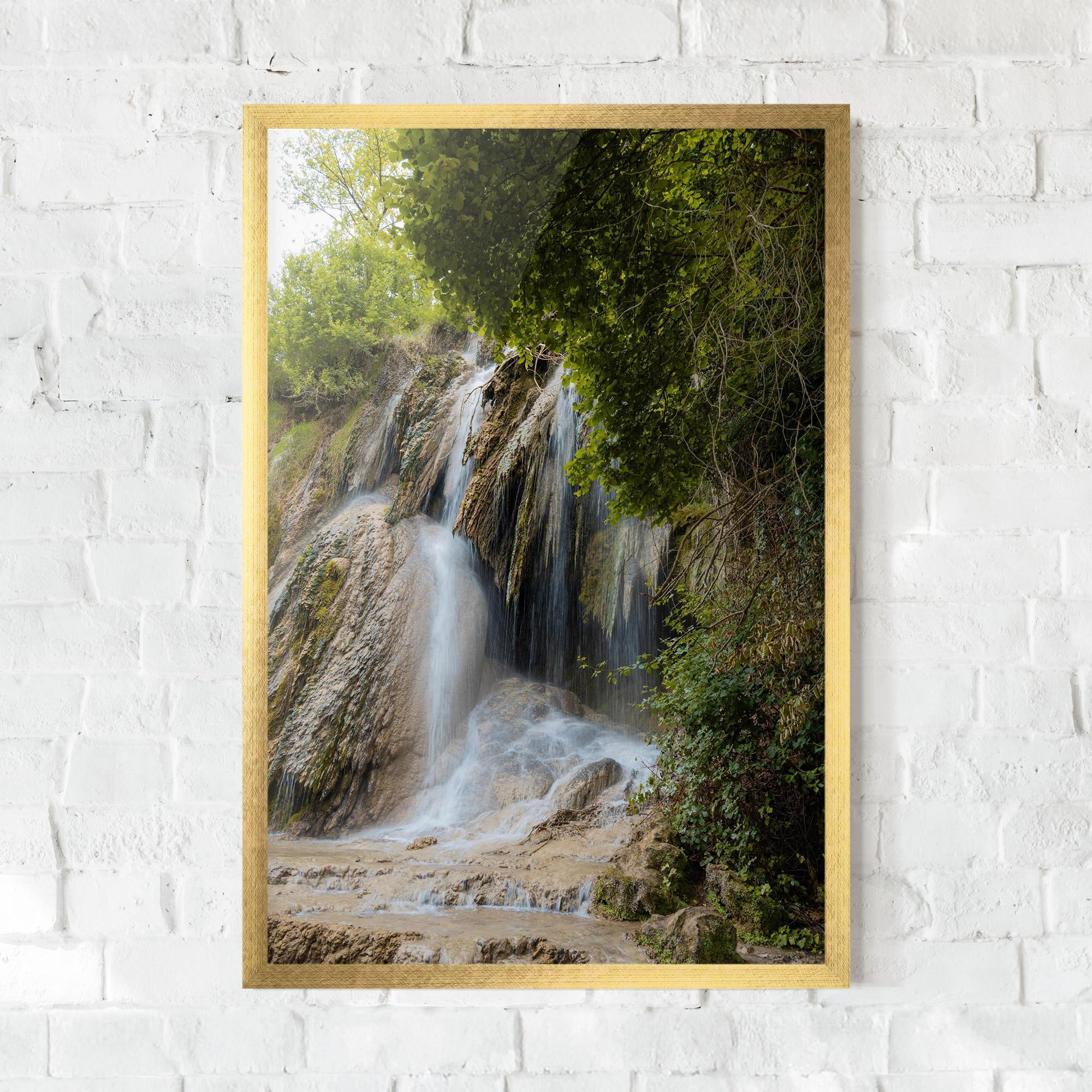 Gerahmte Poster Forest Waterfall View mockup 0