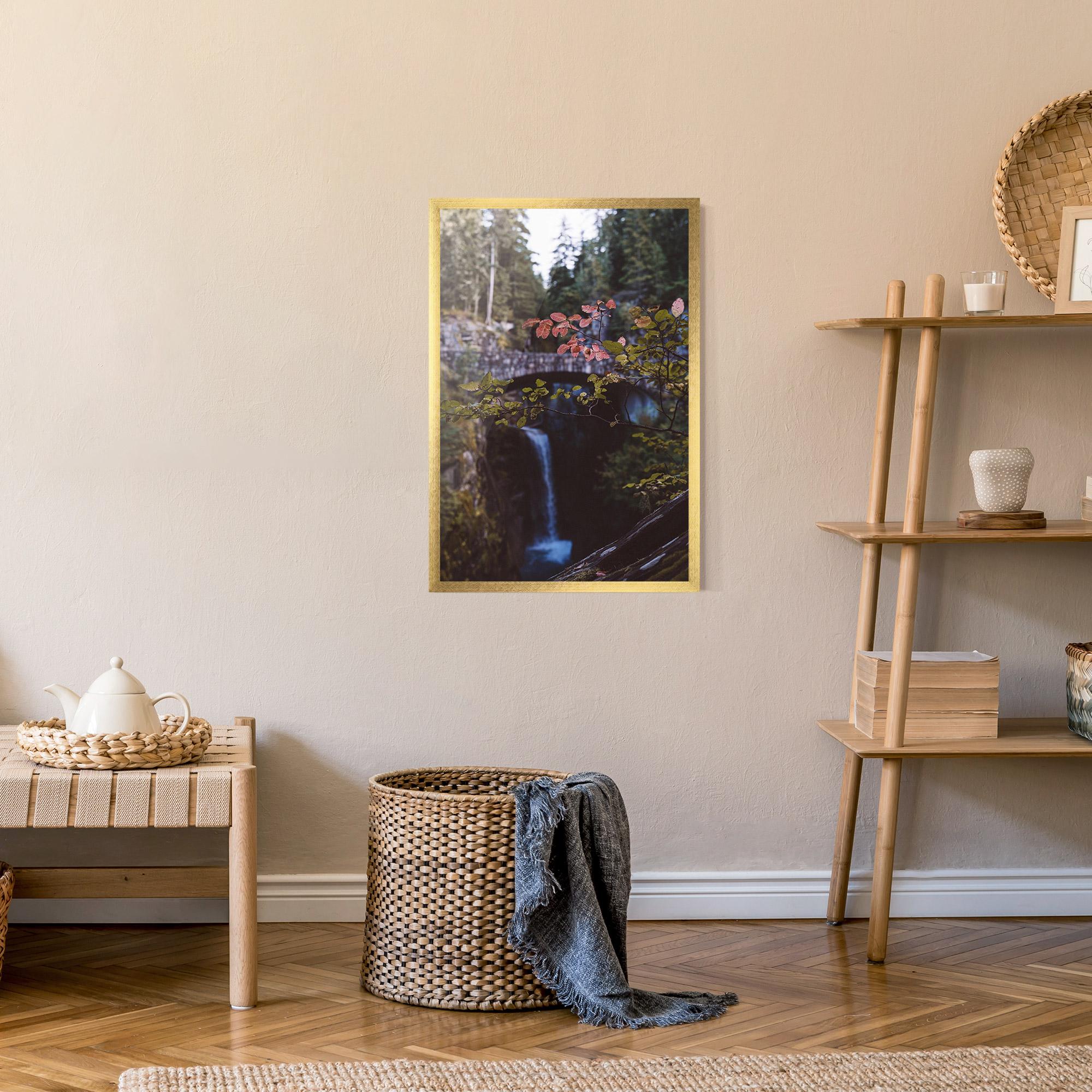 Gerahmte Poster Waterfall Bringe Red Leaves mockup 9