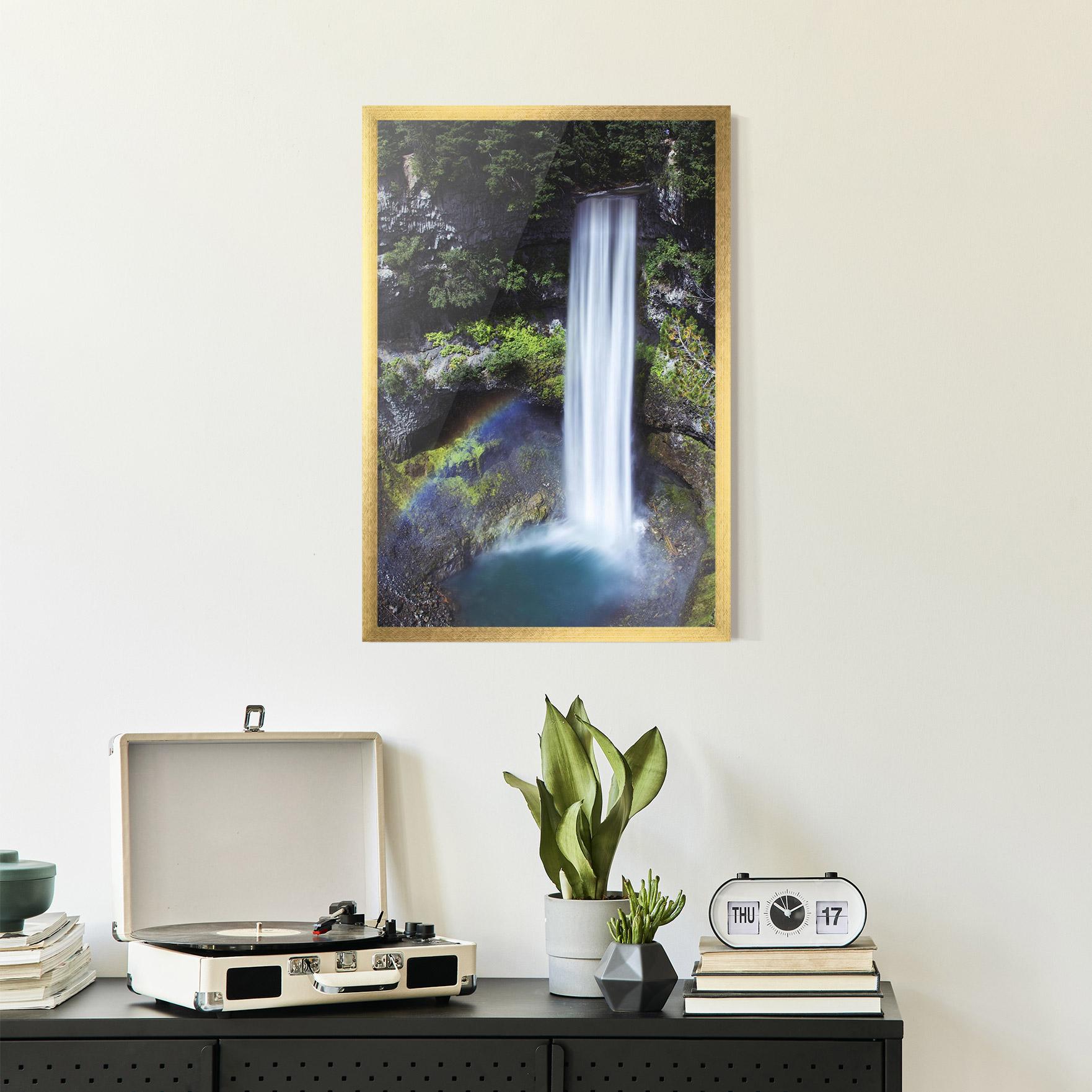Gerahmte Poster Pretty Rainbow Waterfall mockup 2