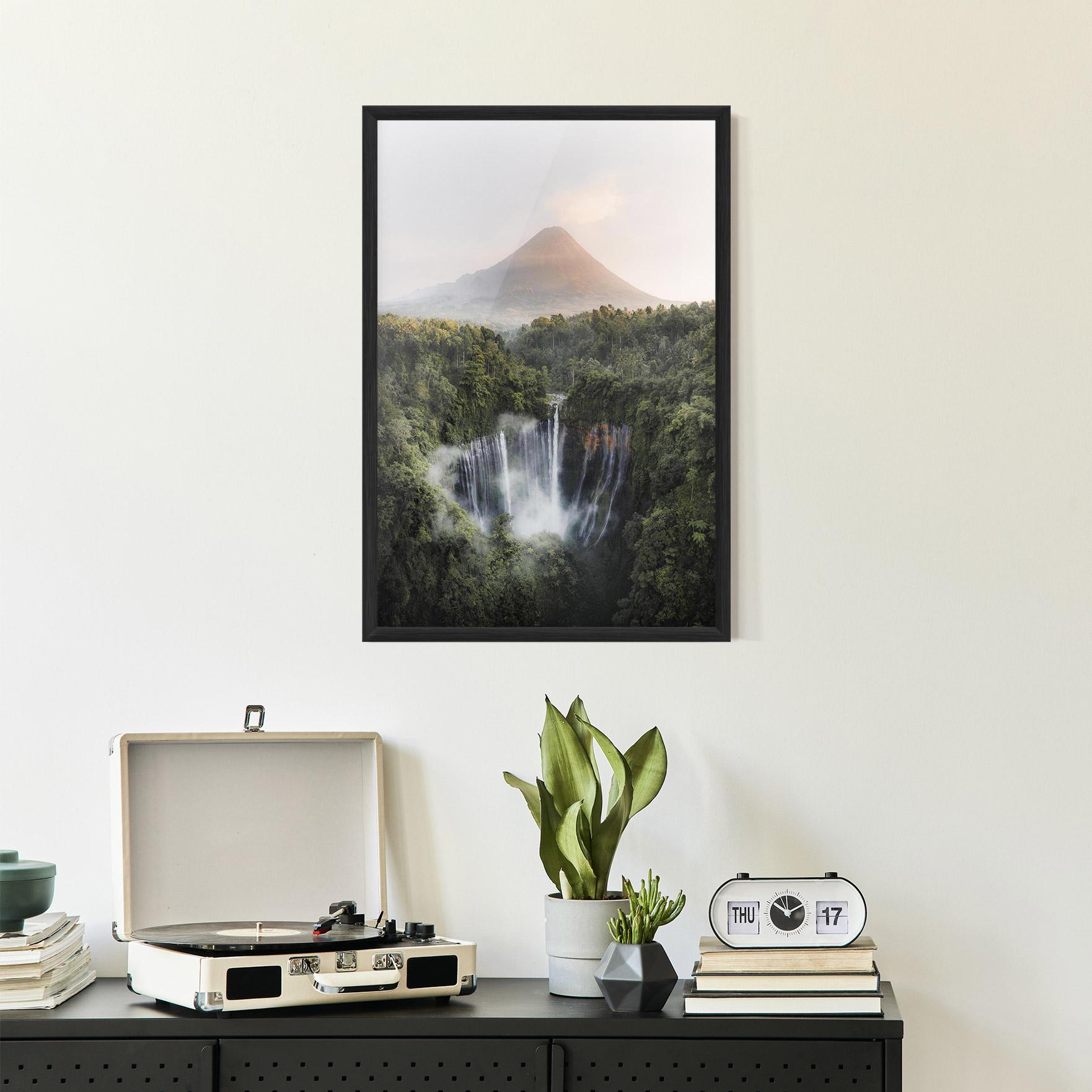 Gerahmte Poster Vulcano Waterfall mockup 2