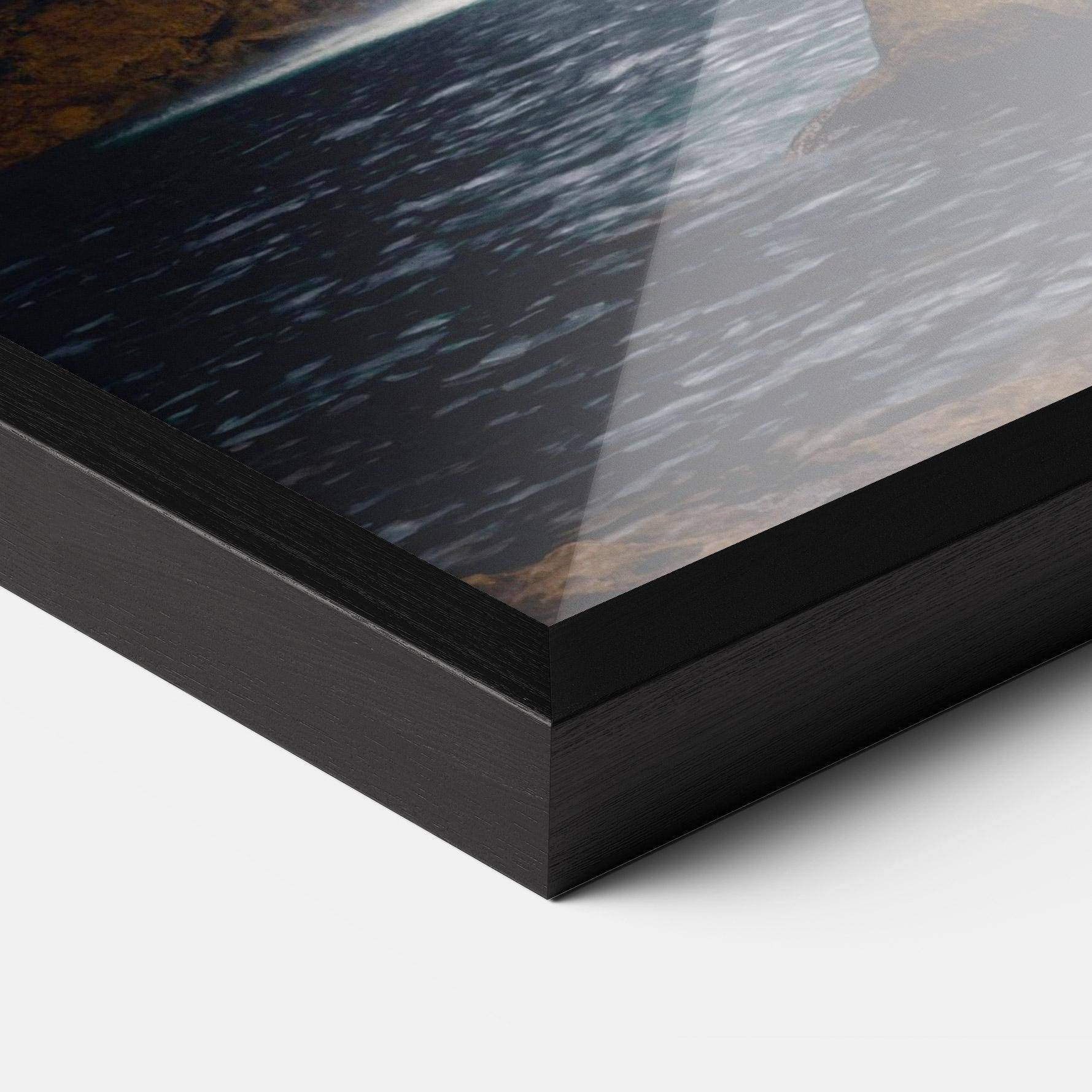 Gerahmte Poster Waterfall Place To Hide mockup 3