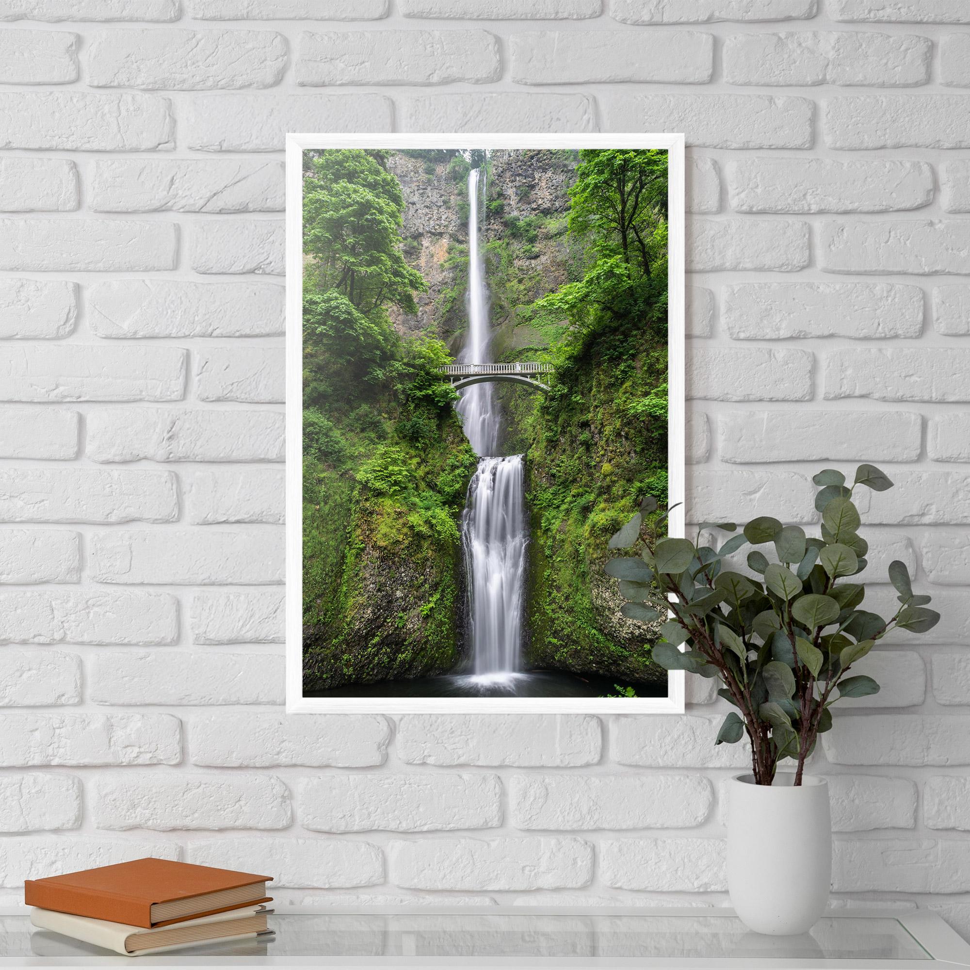 Gerahmte Poster Green Leaves Bridge View mockup 5