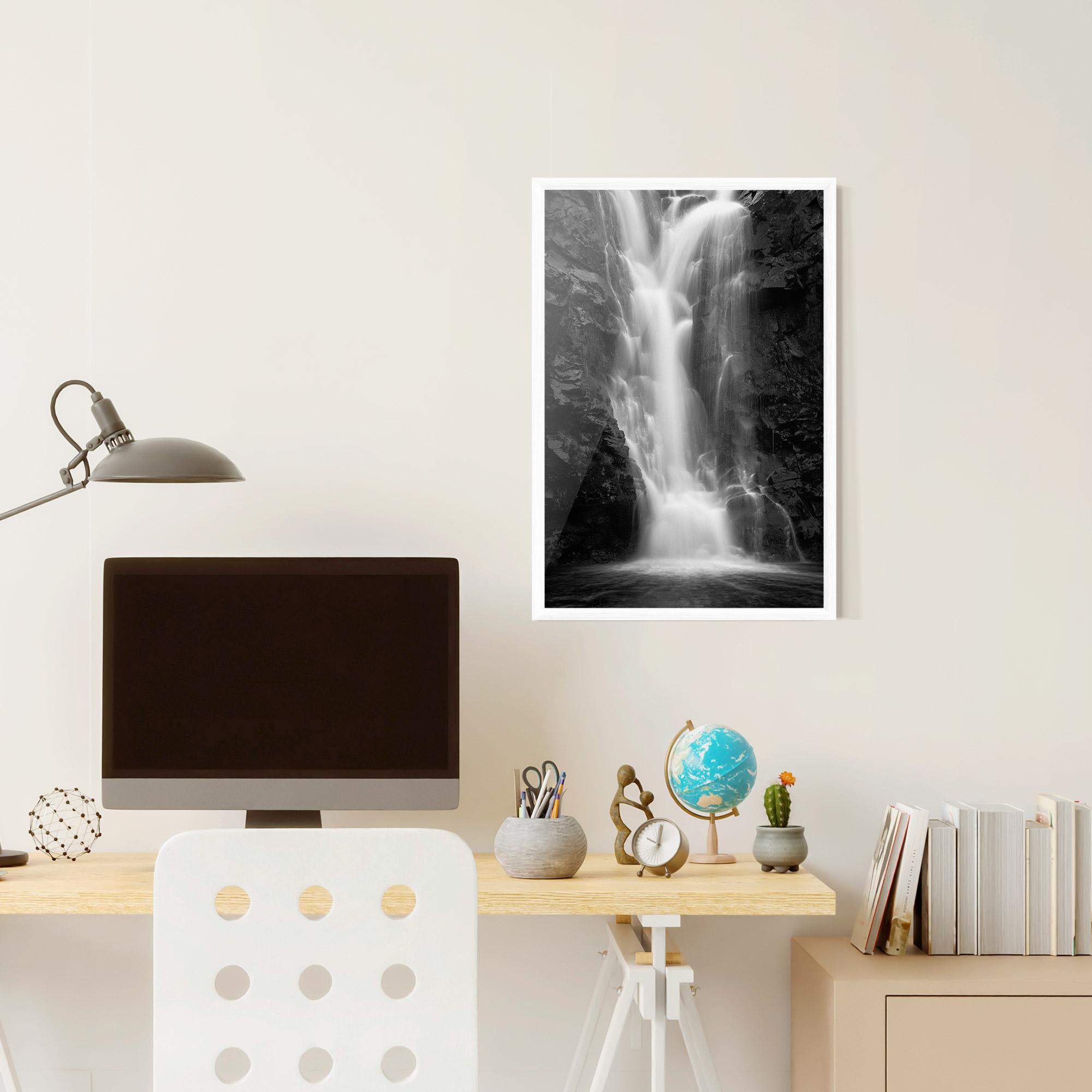 Gerahmte Poster Black Rock Waterfall View mockup 6