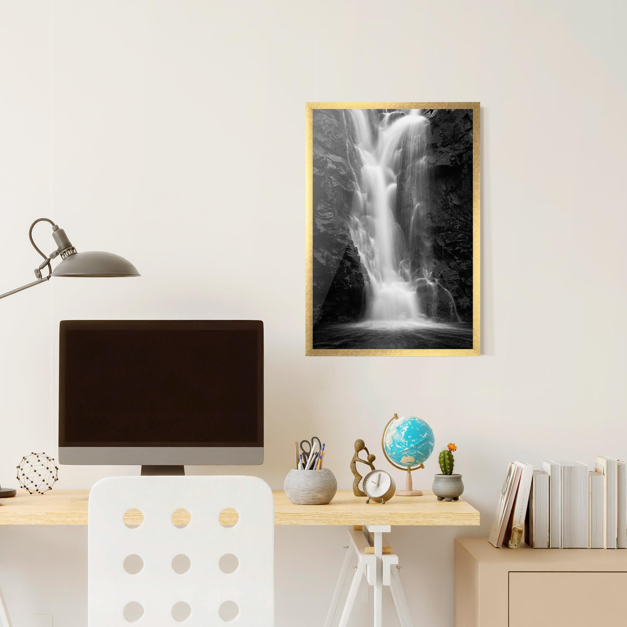 Gerahmte Poster Black Rock Waterfall View mockup 6