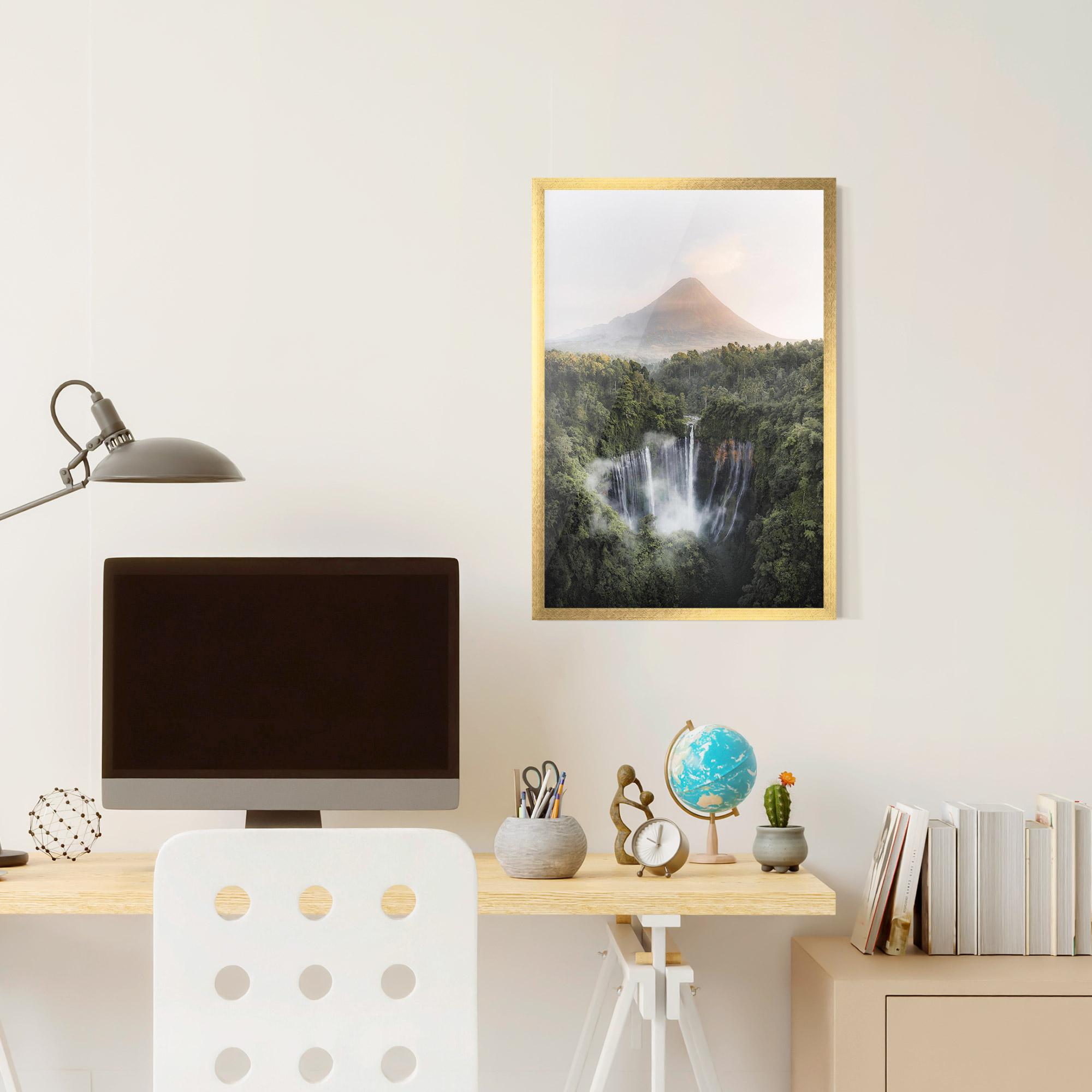 Gerahmte Poster Vulcano Waterfall mockup 6
