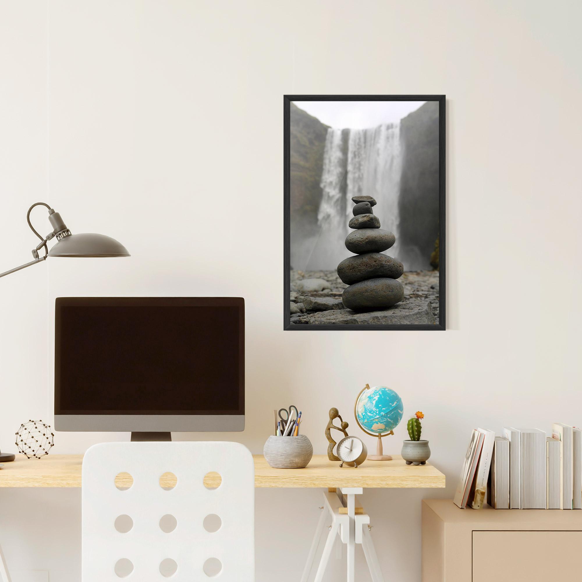 Gerahmte Poster Balanced Rocks Waterfall mockup 6