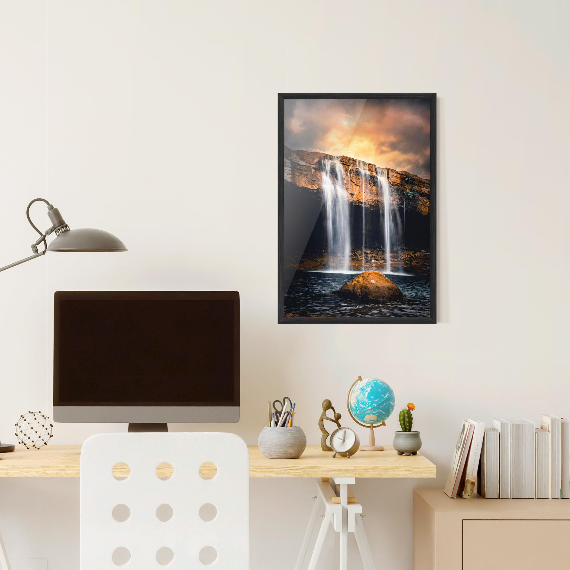 Gerahmte Poster Waterfall Place To Hide mockup 6