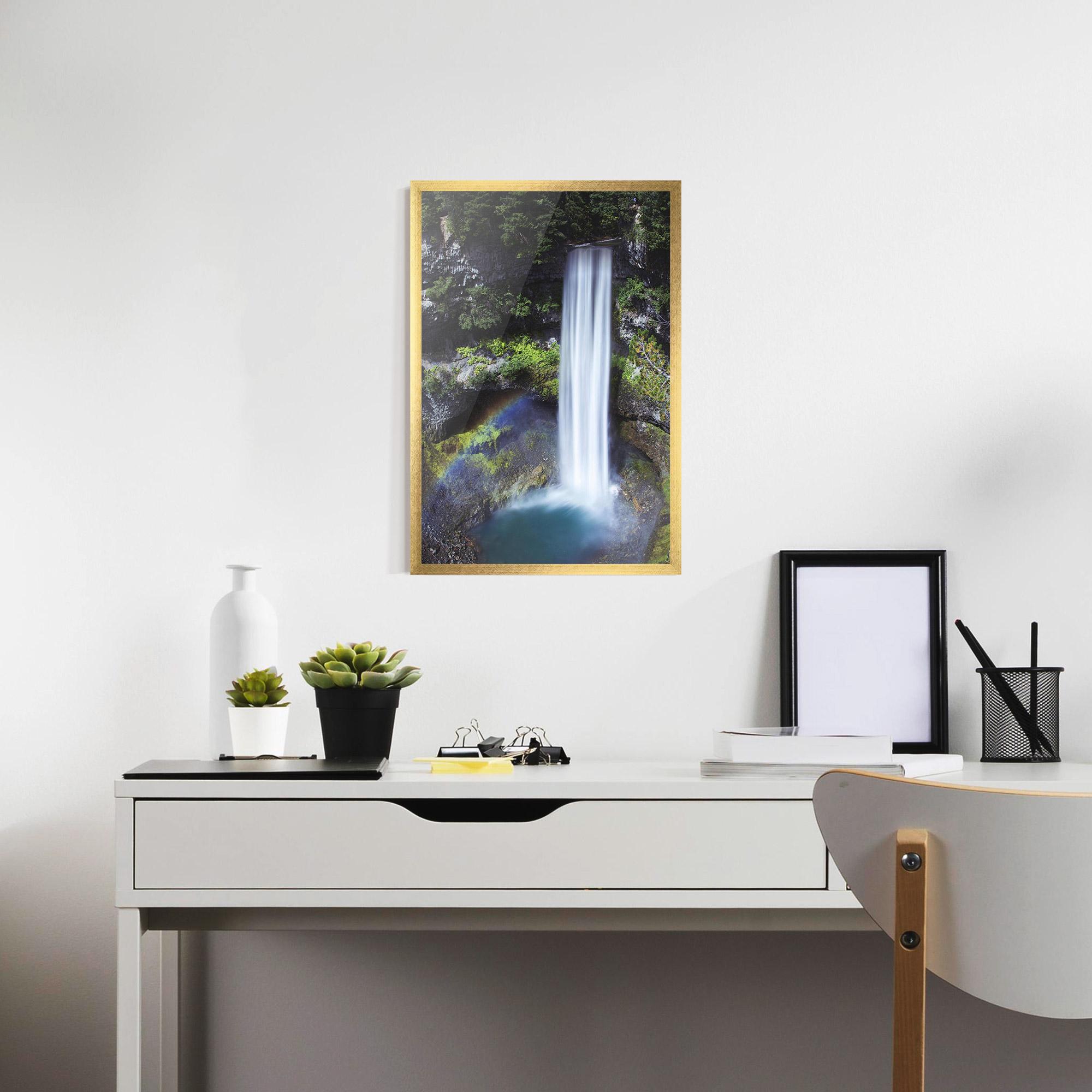 Gerahmte Poster Pretty Rainbow Waterfall mockup 7