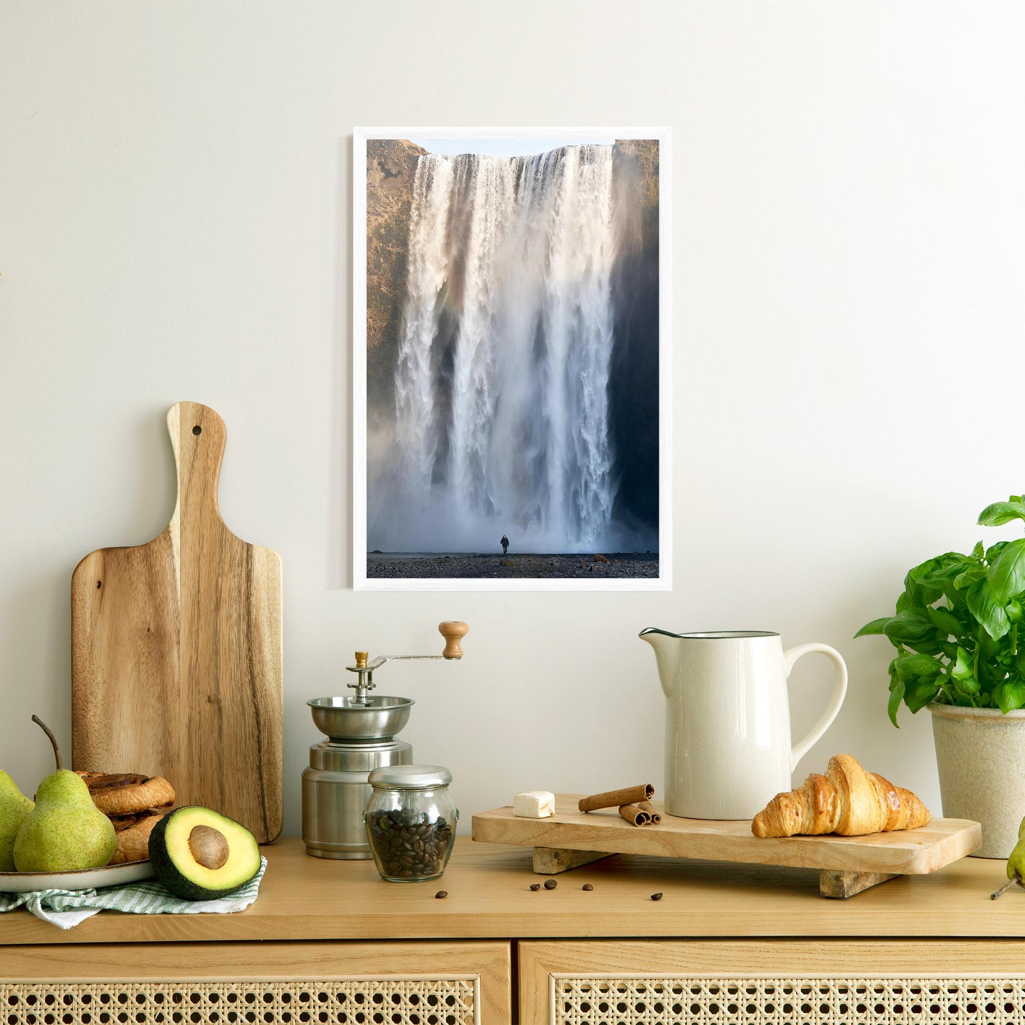 Gerahmte Poster Small Man Waterfall mockup 8