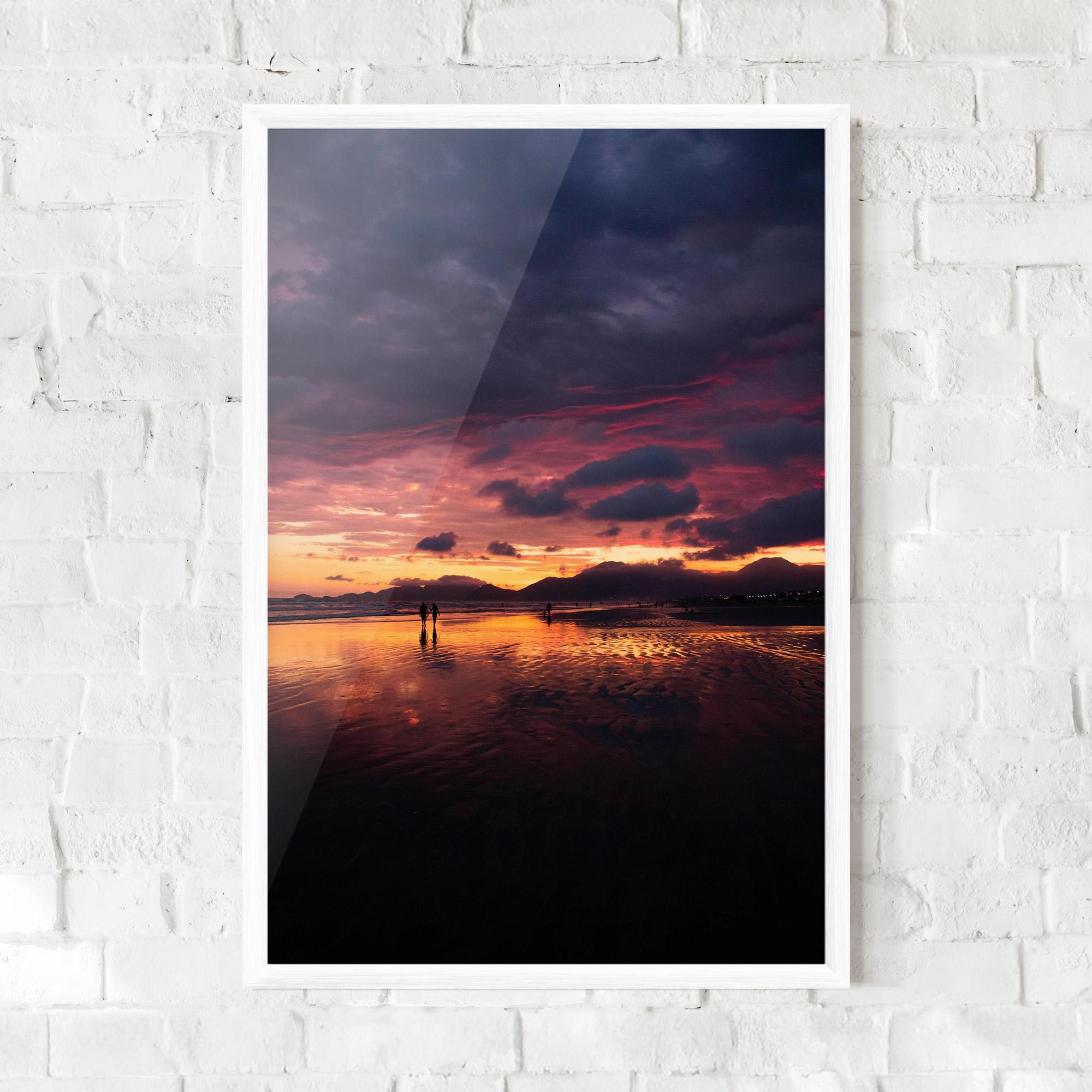 Gerahmte Poster Beach At Sunset mockup 0