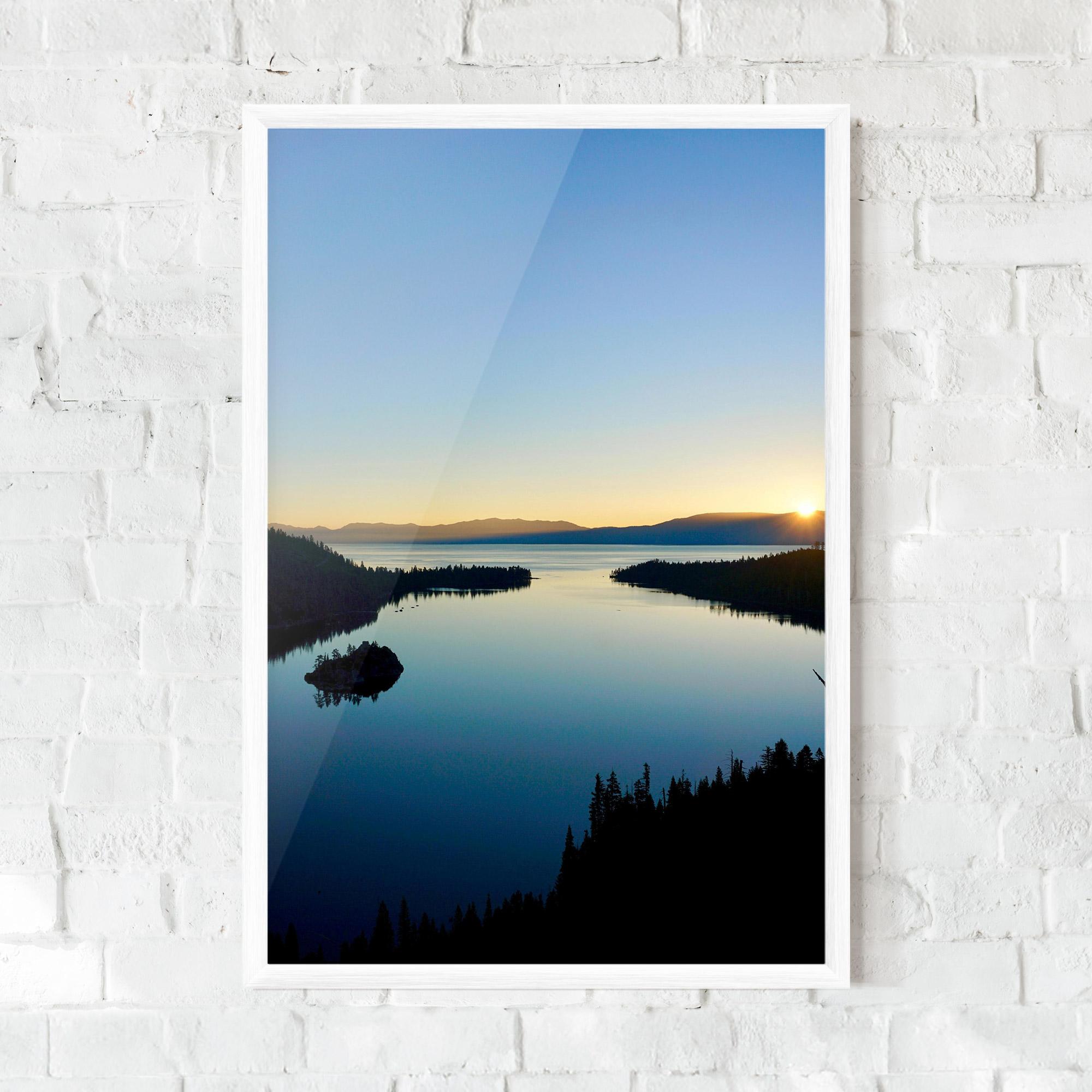 Gerahmte Poster Blue Sky Lake mockup 0