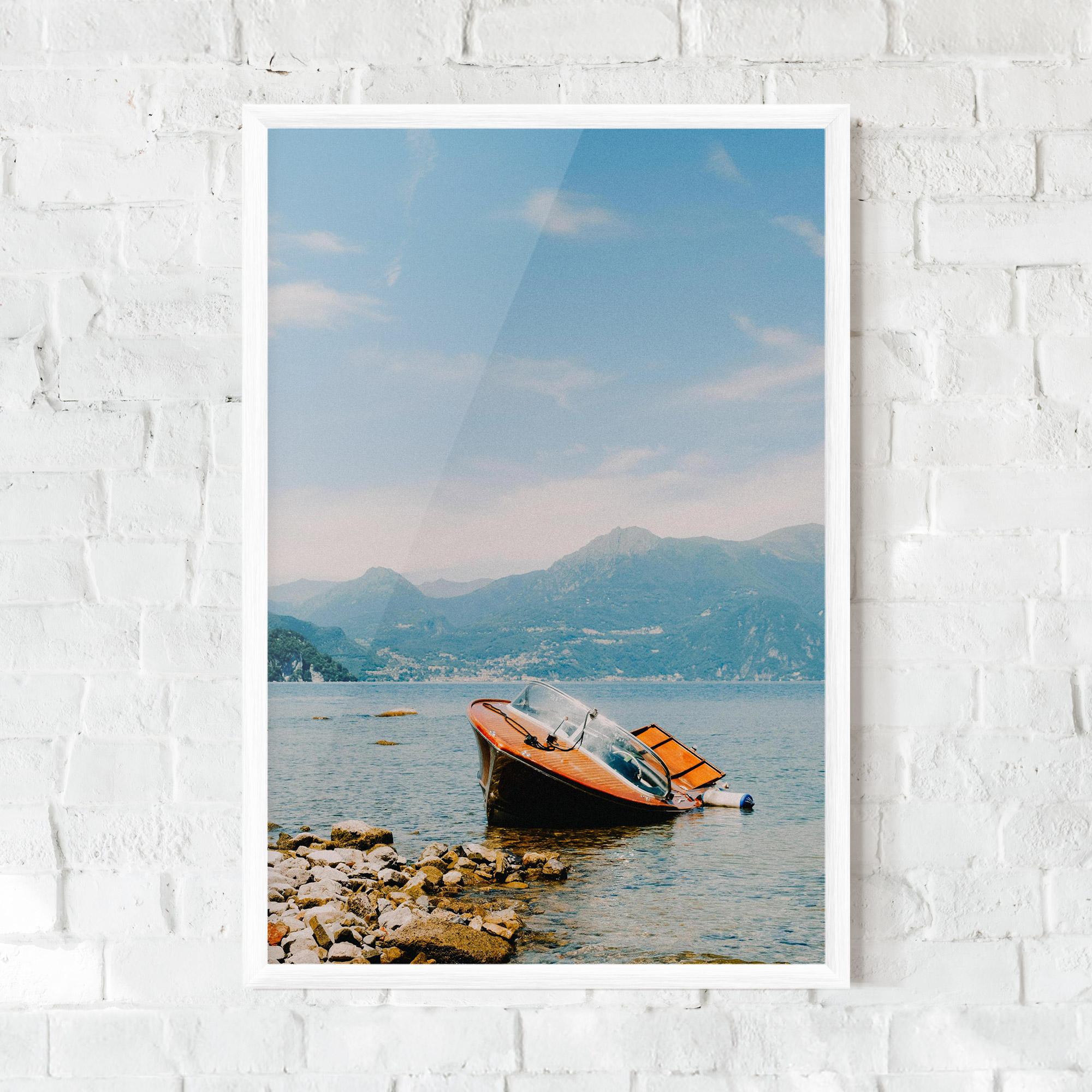Gerahmte Poster Boat On The Lake mockup 0