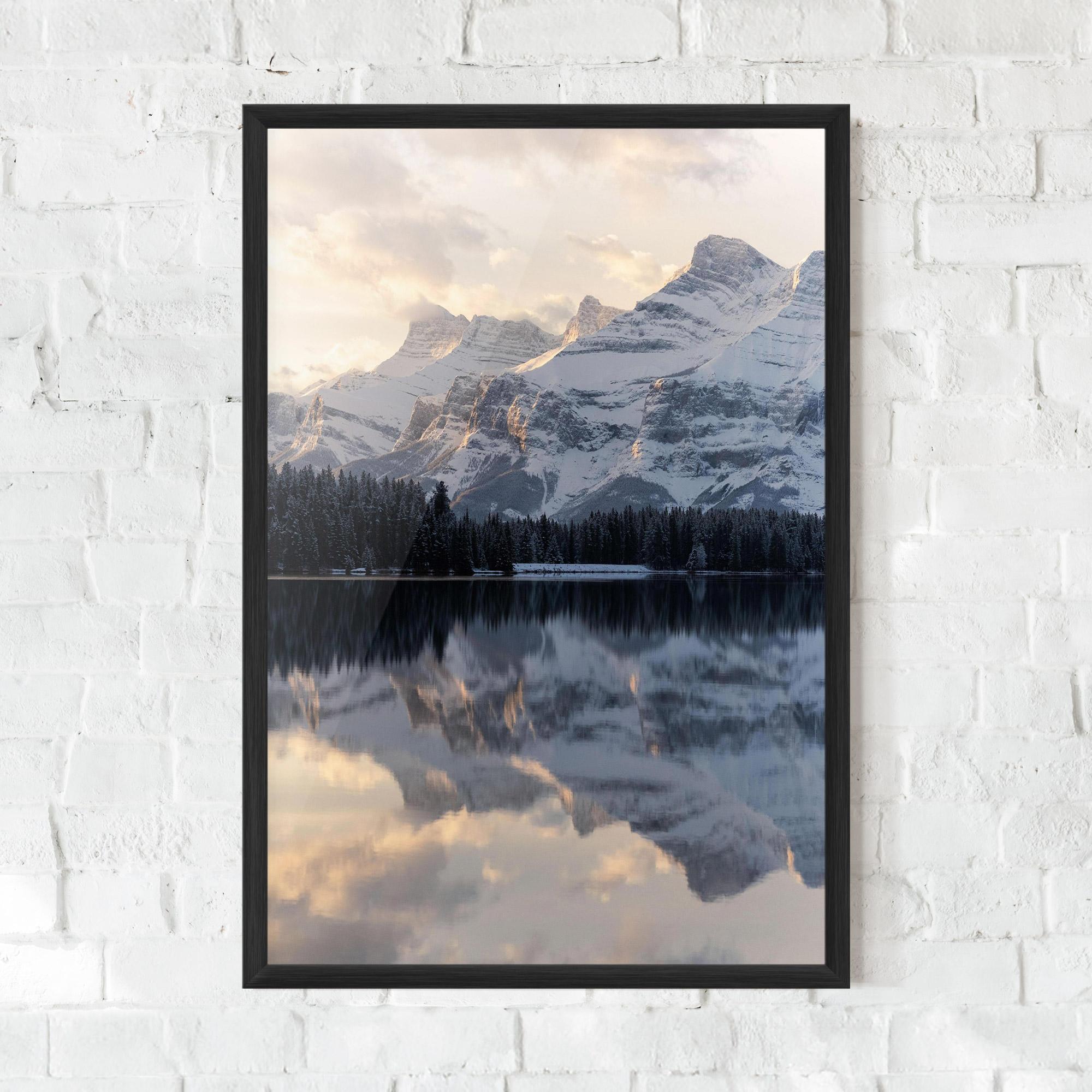Gerahmte Poster Pretty Light Lake mockup 0