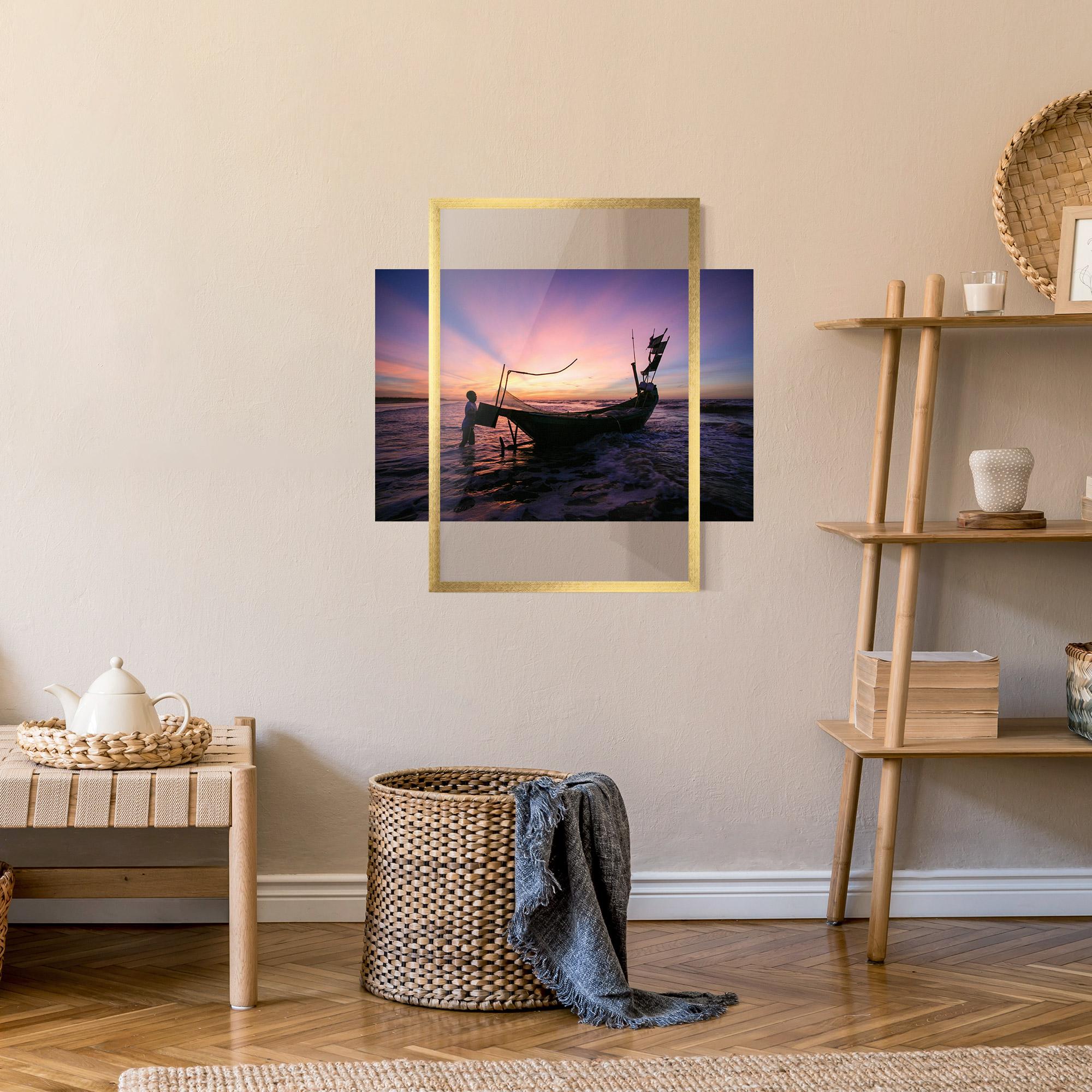 Gerahmte Poster Sailor At Dawn mockup 9