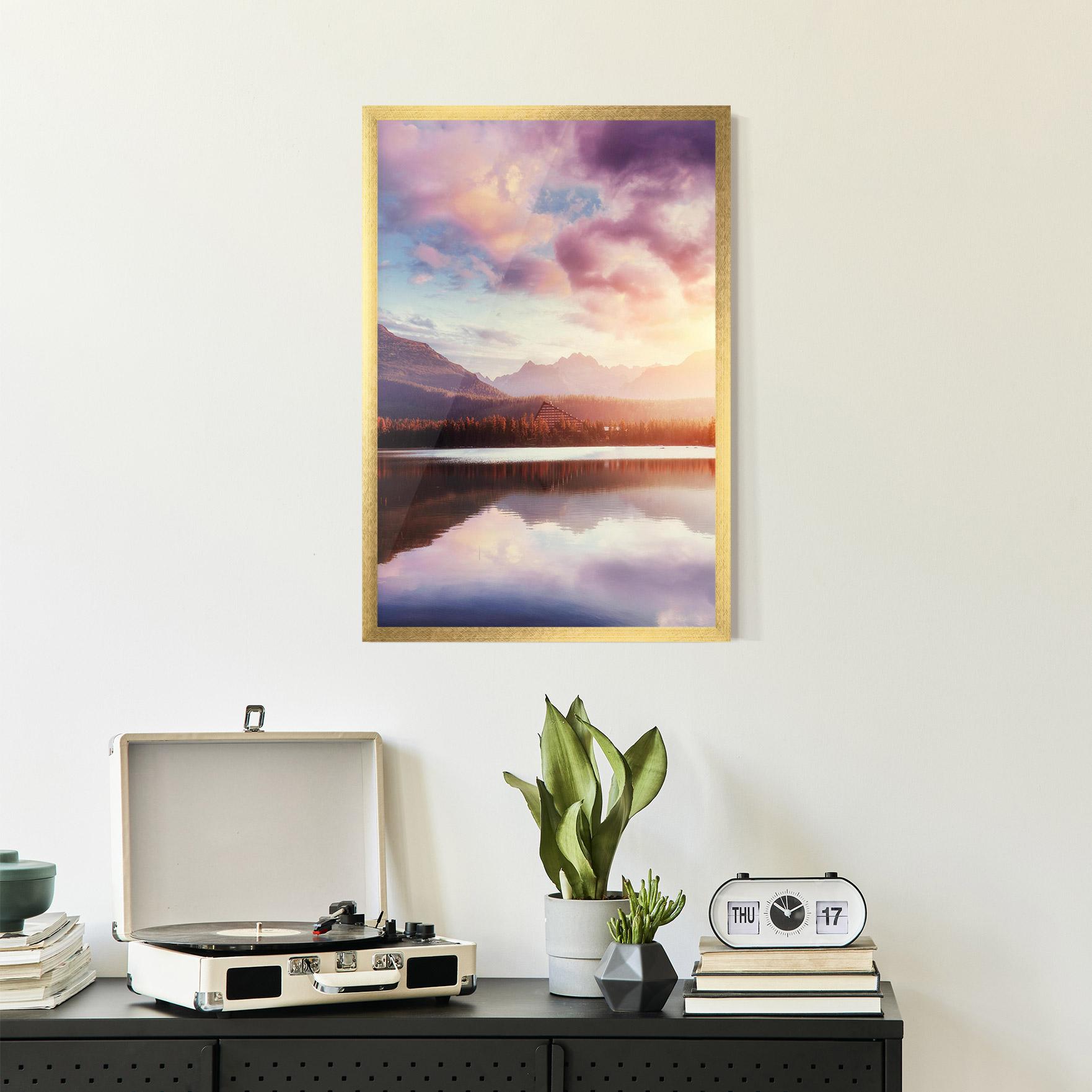 Gerahmte Poster Orange Lake Light mockup 2