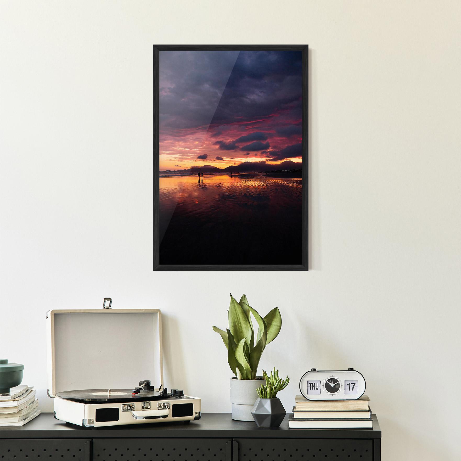Gerahmte Poster Beach At Sunset mockup 2