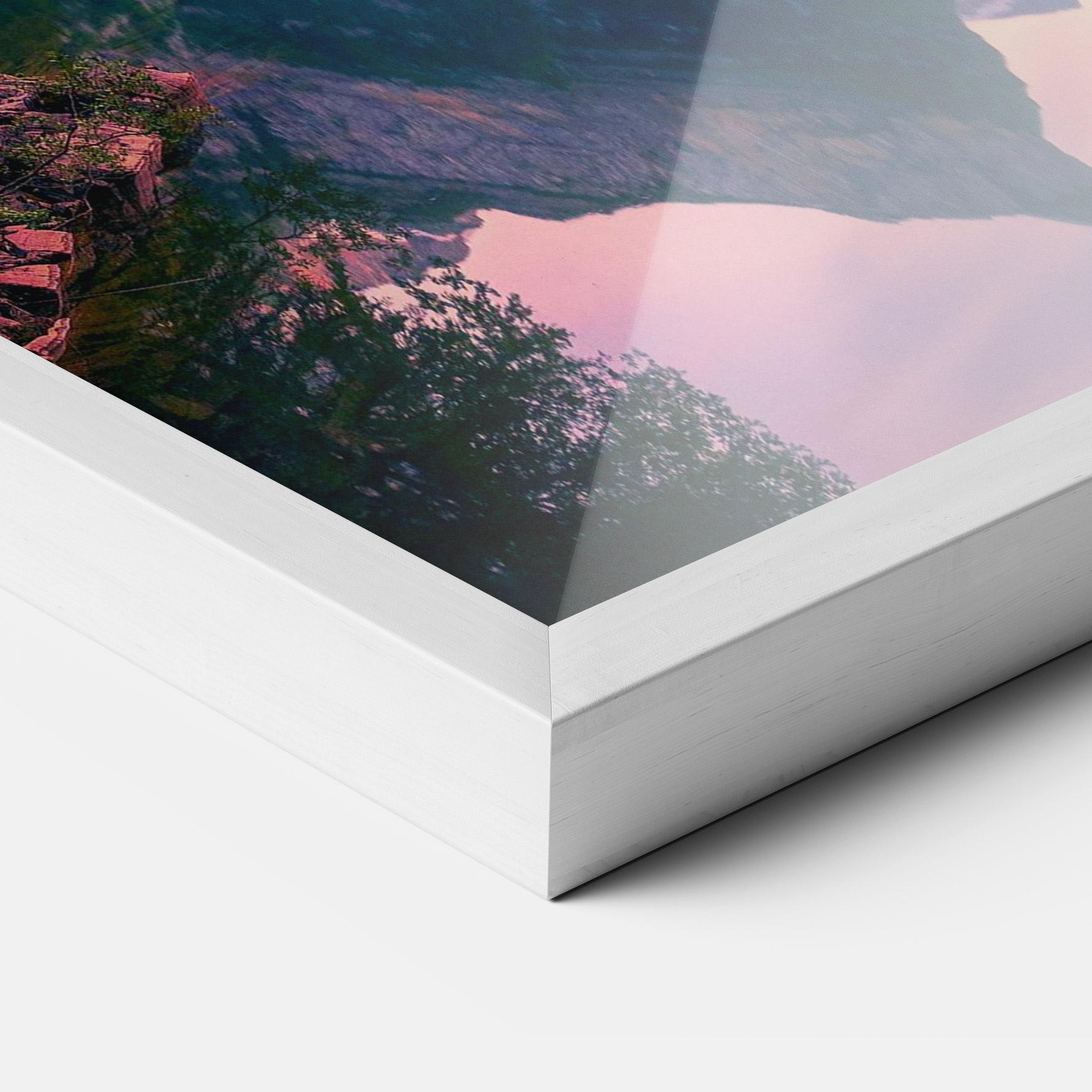 Gerahmte Poster Purple Sunset Lake mockup 3