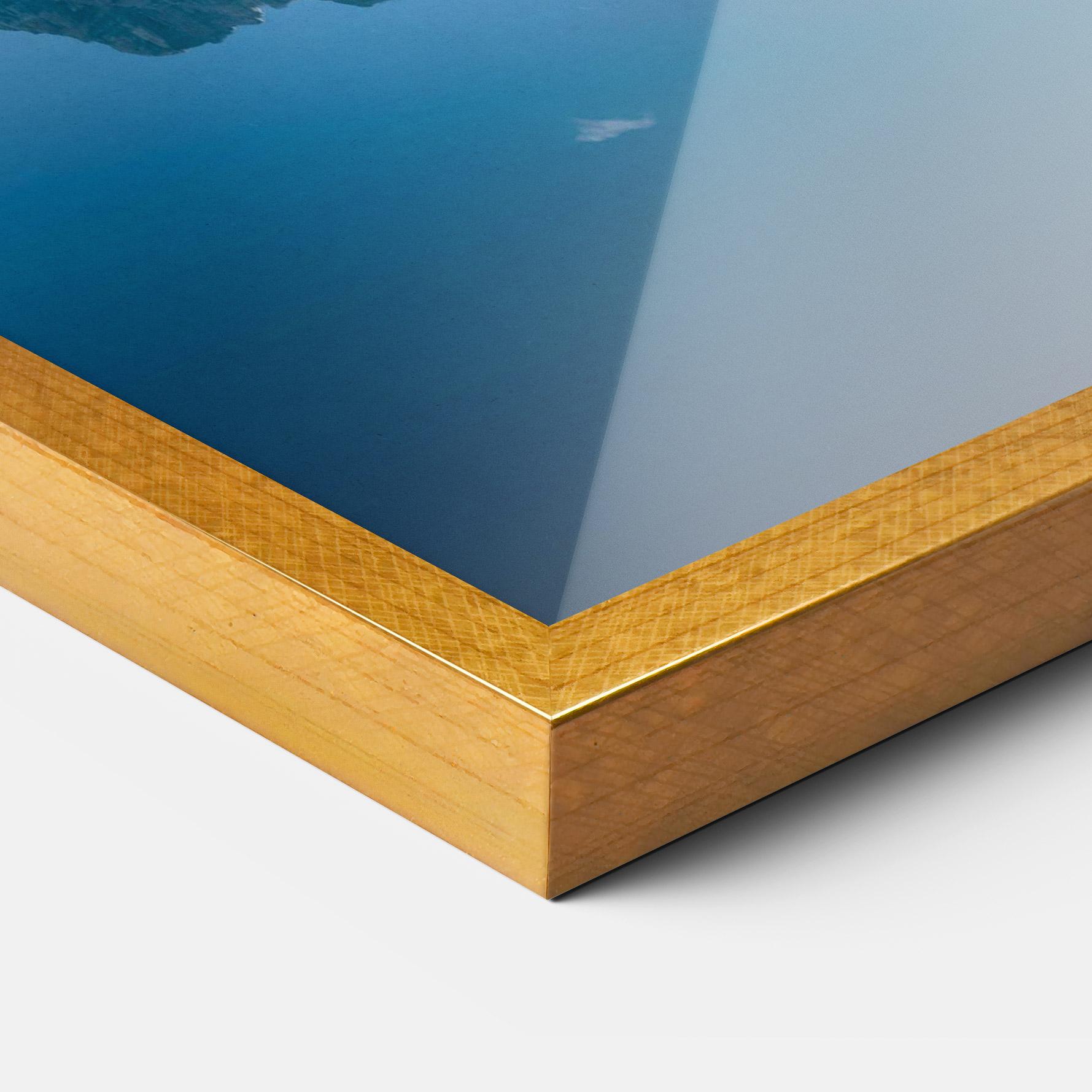 Gerahmte Poster Blue Mountain Lake mockup 3