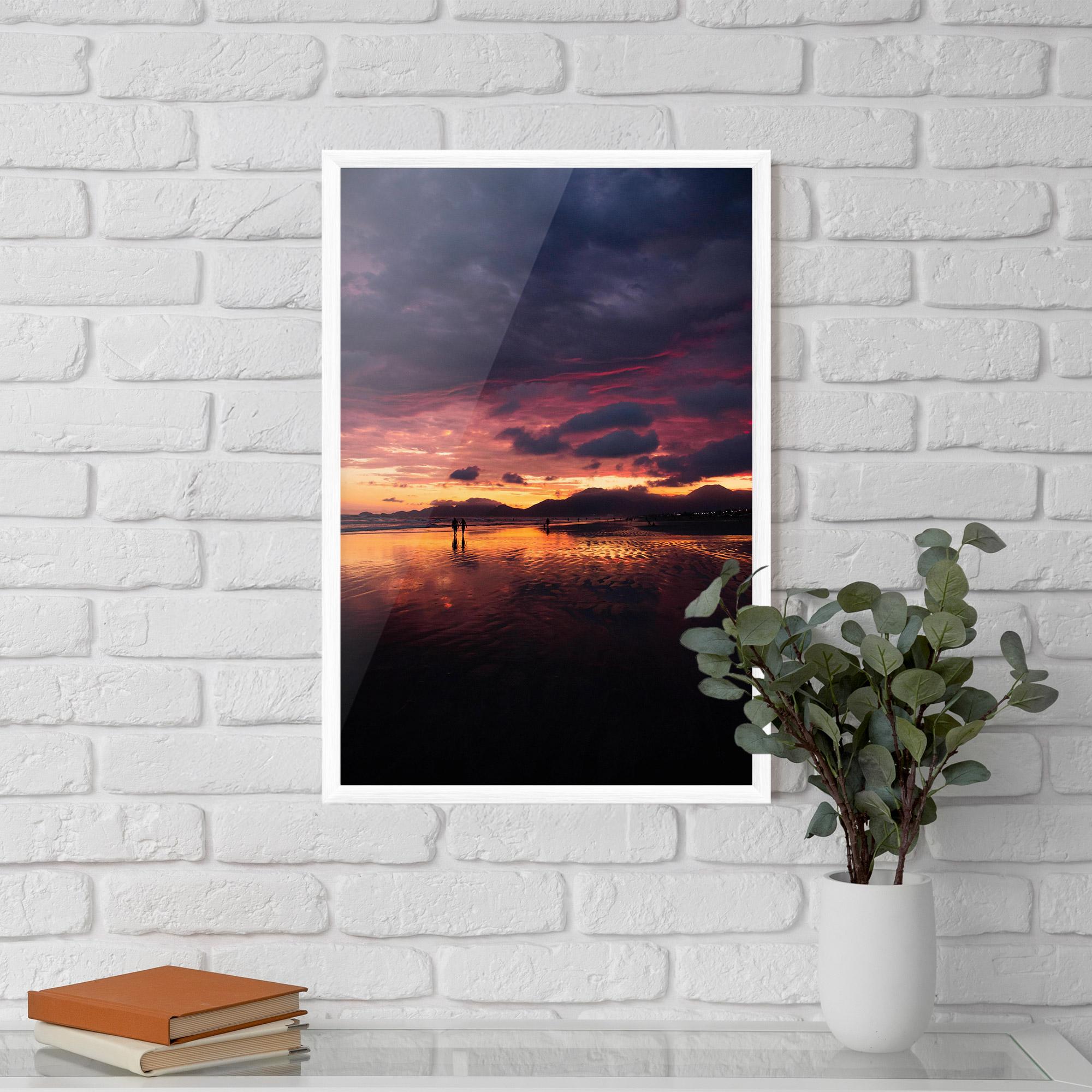 Gerahmte Poster Beach At Sunset mockup 5