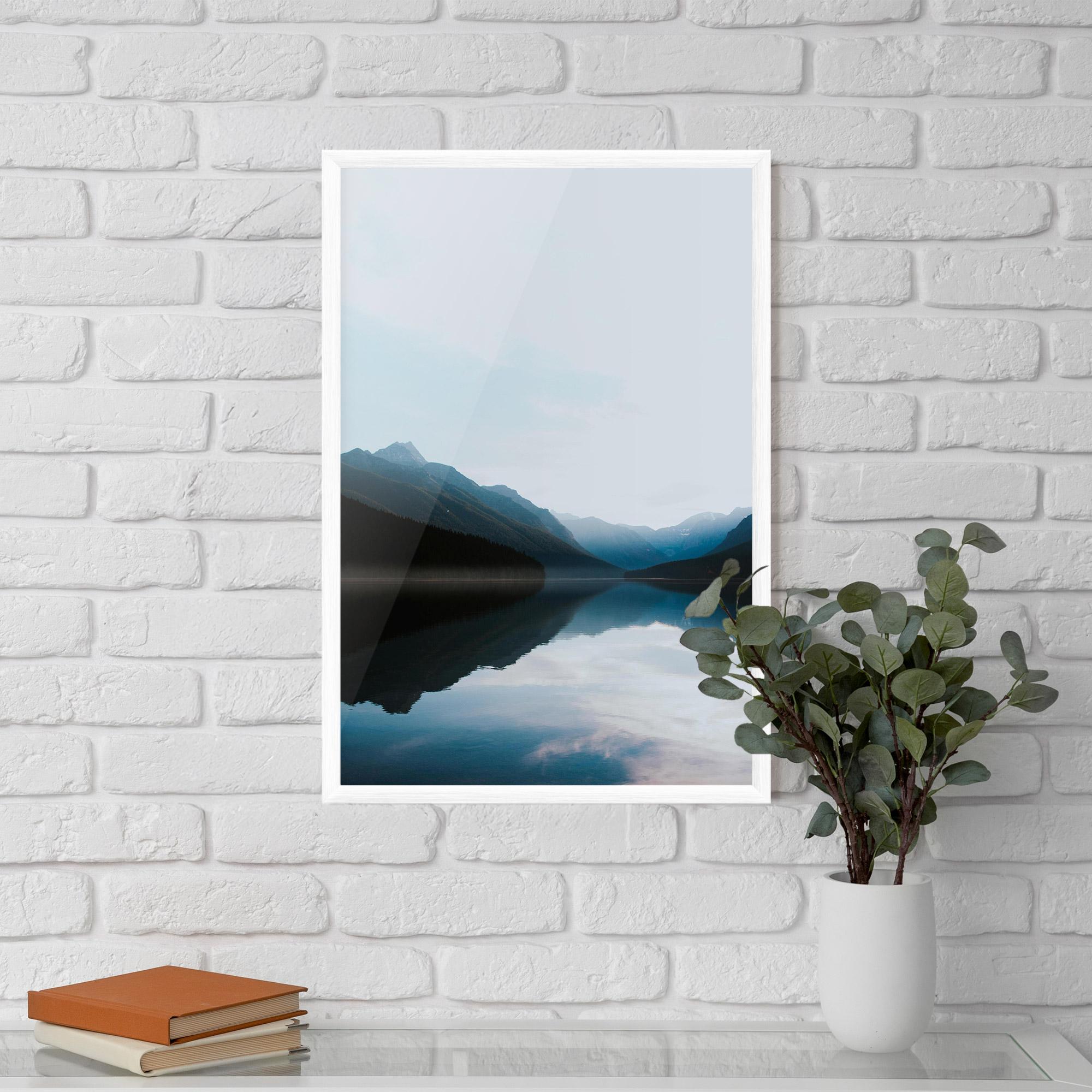 Gerahmte Poster Foggy Blue Light mockup 5