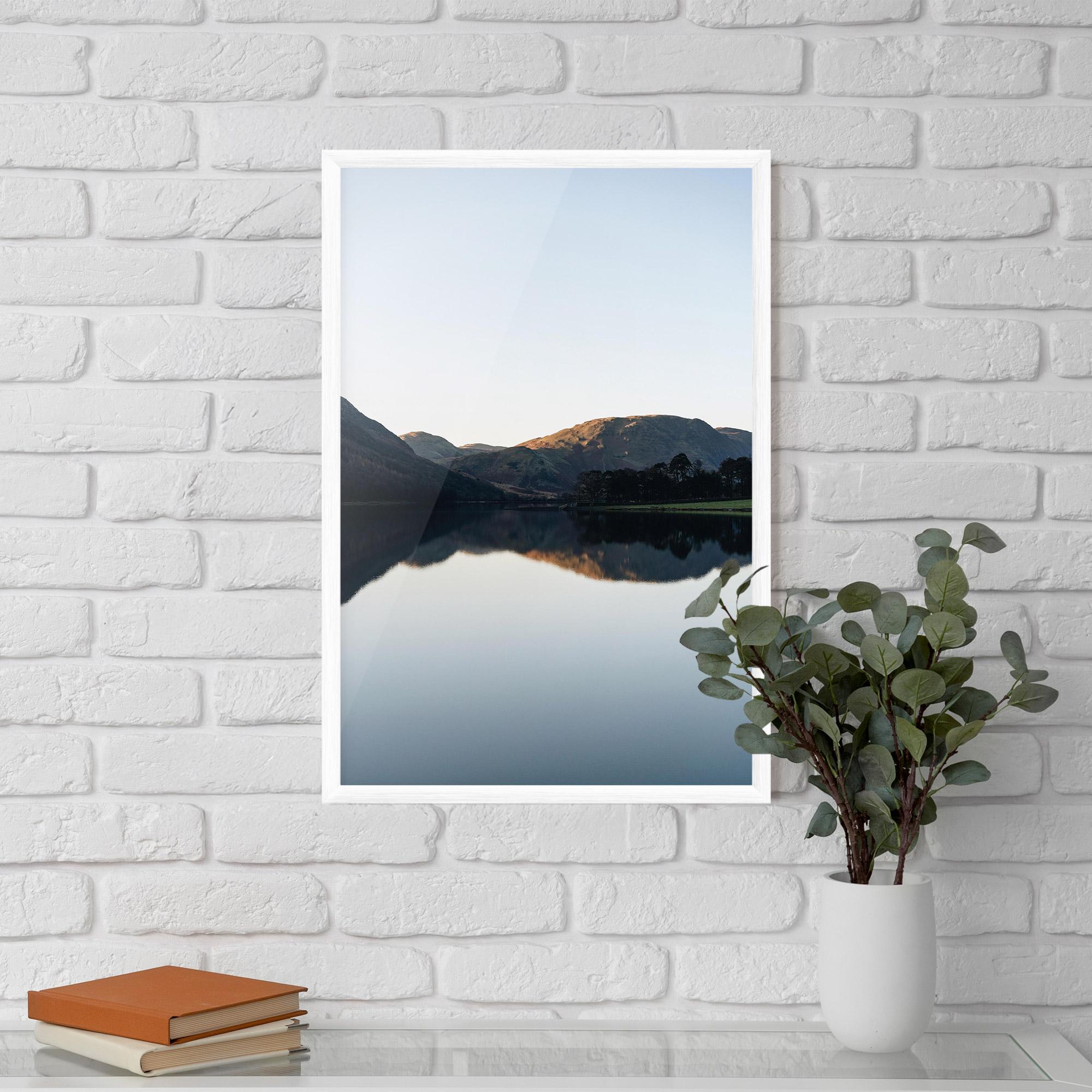 Gerahmte Poster Nice Lake mockup 5