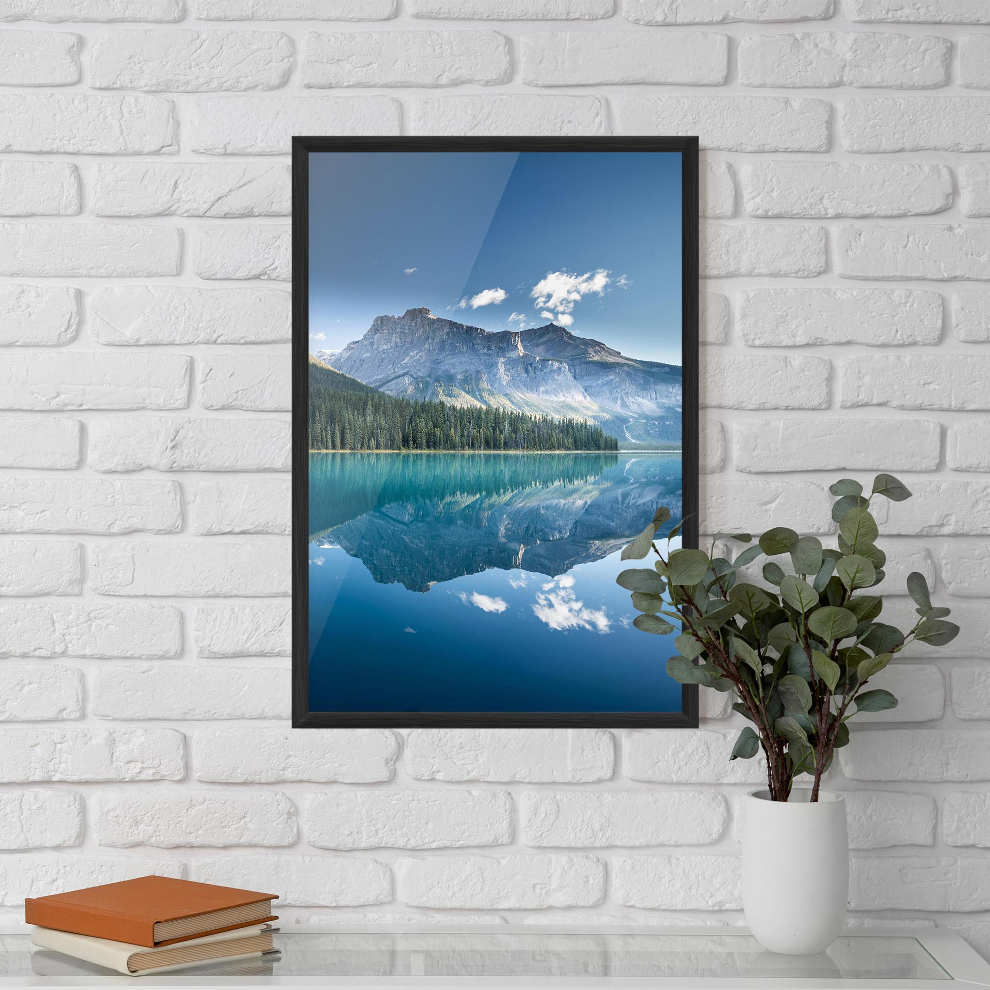 Gerahmte Poster Blue Mountain Lake mockup 5