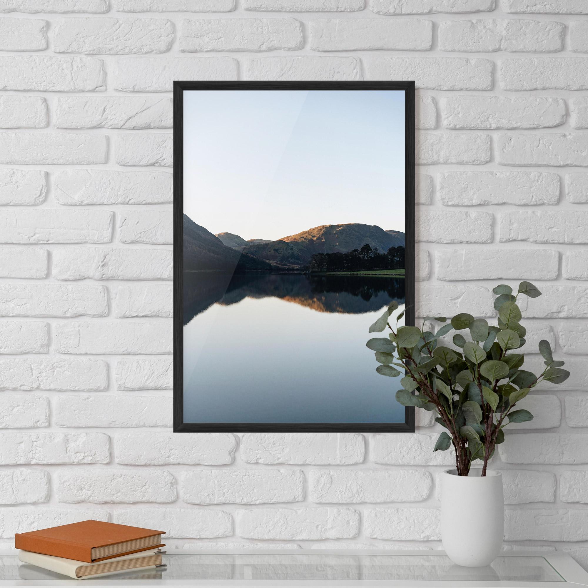 Gerahmte Poster Nice Lake mockup 5