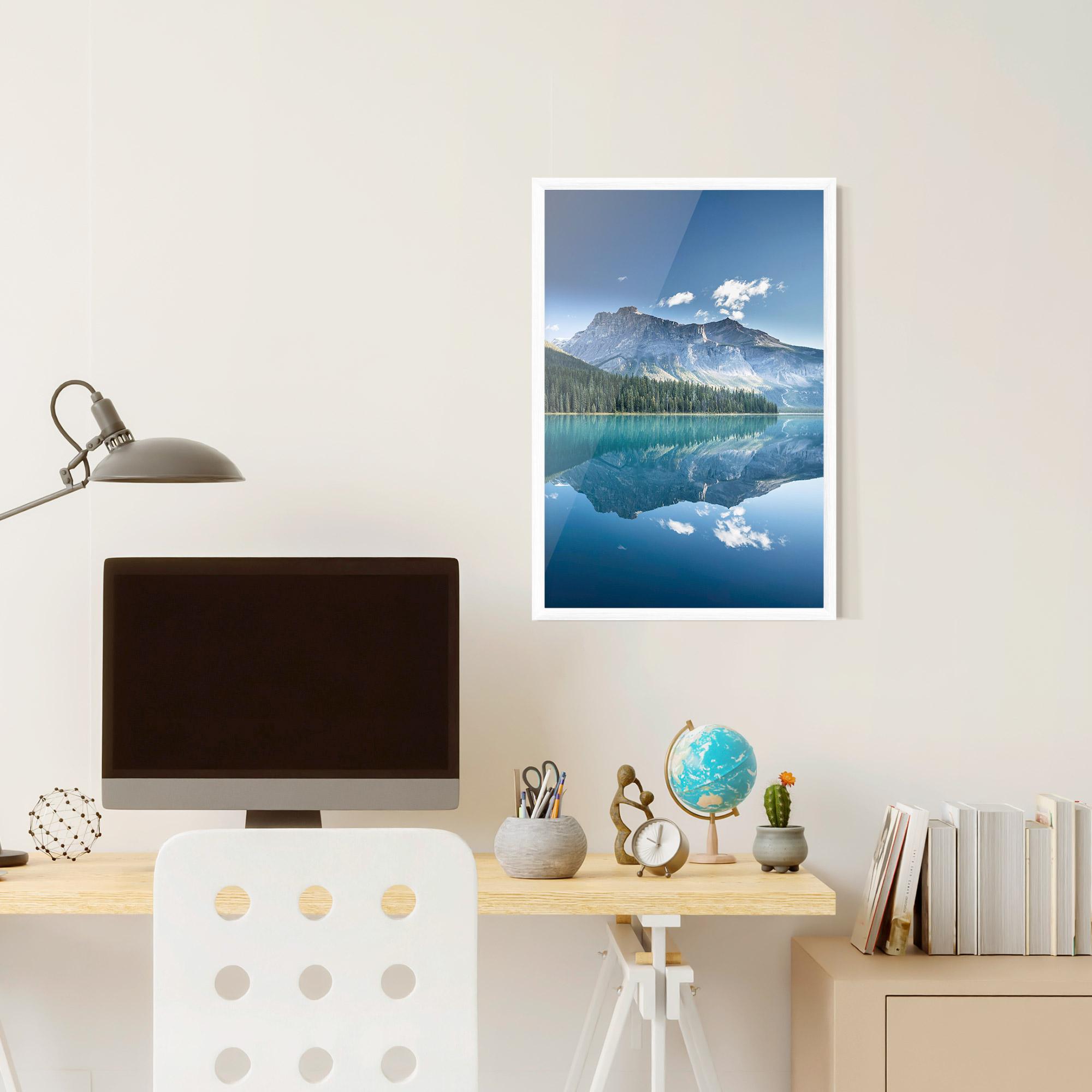 Gerahmte Poster Blue Mountain Lake mockup 6