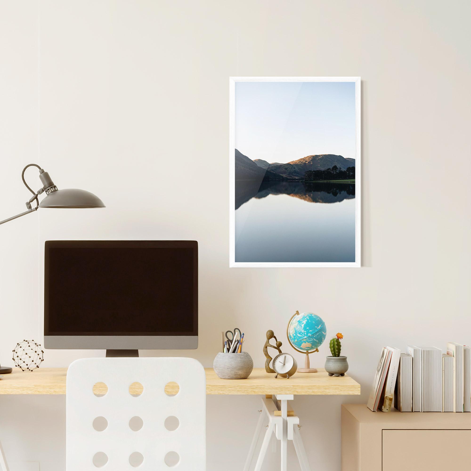Gerahmte Poster Nice Lake mockup 6