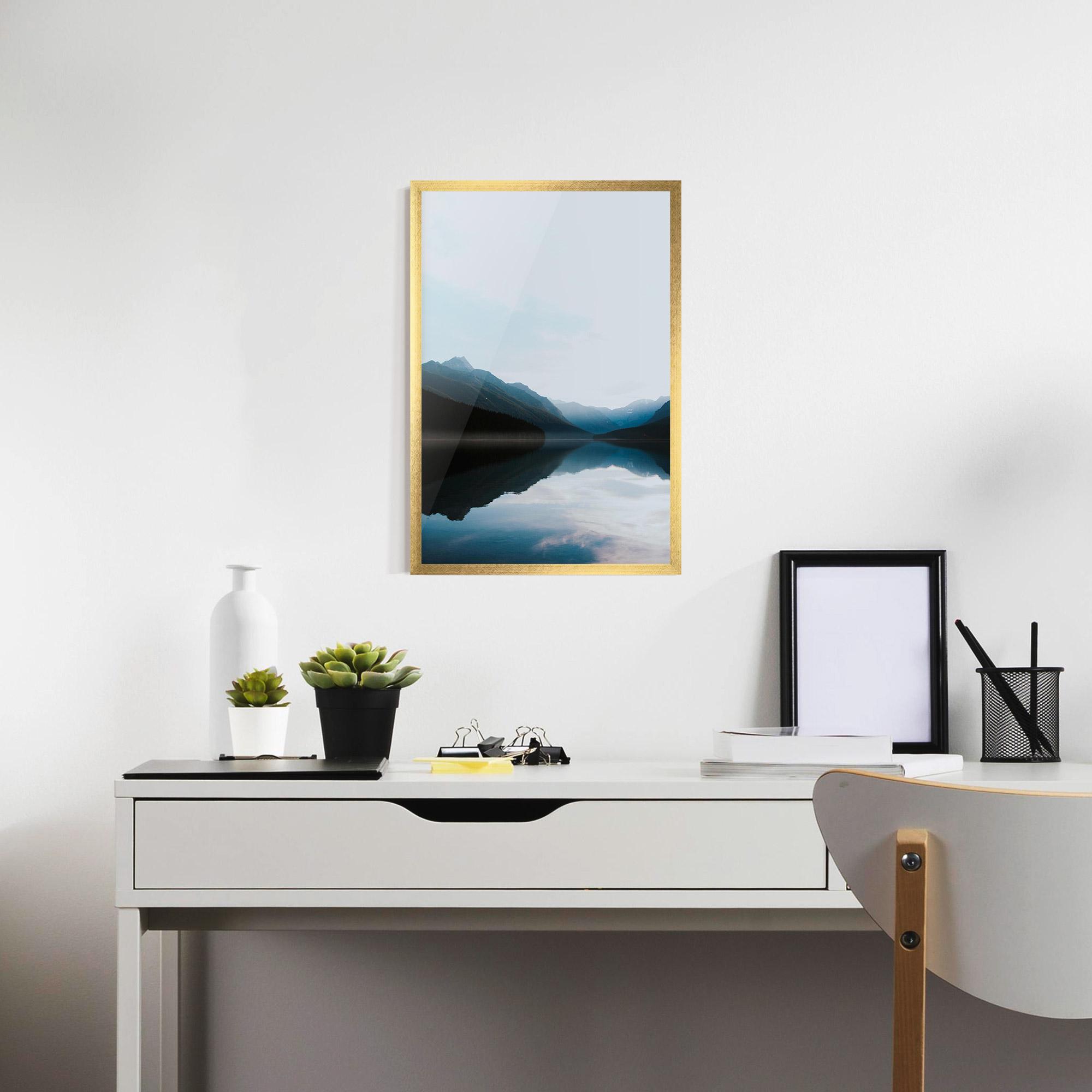 Gerahmte Poster Foggy Blue Light mockup 7