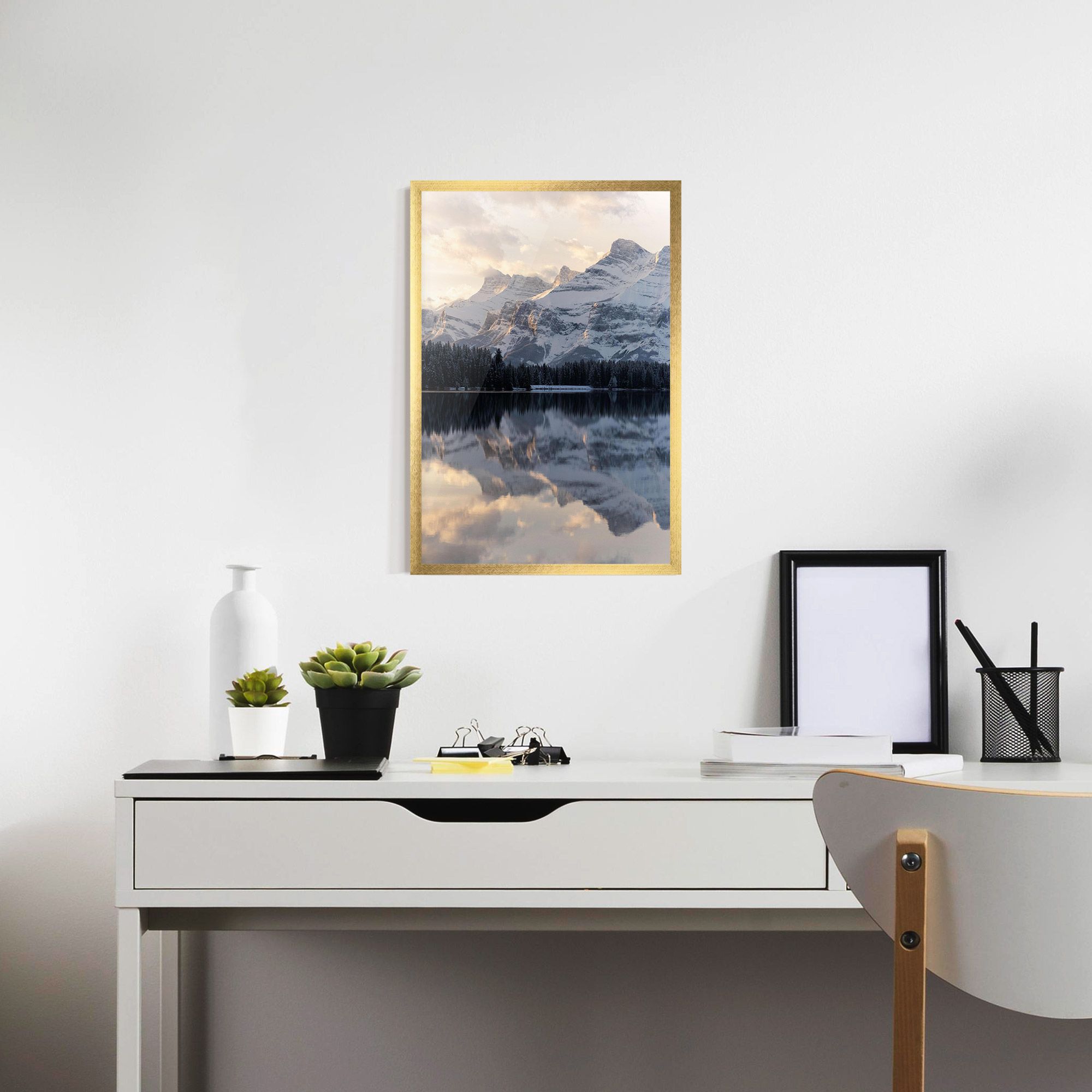 Pretty Light Lake mockup 7