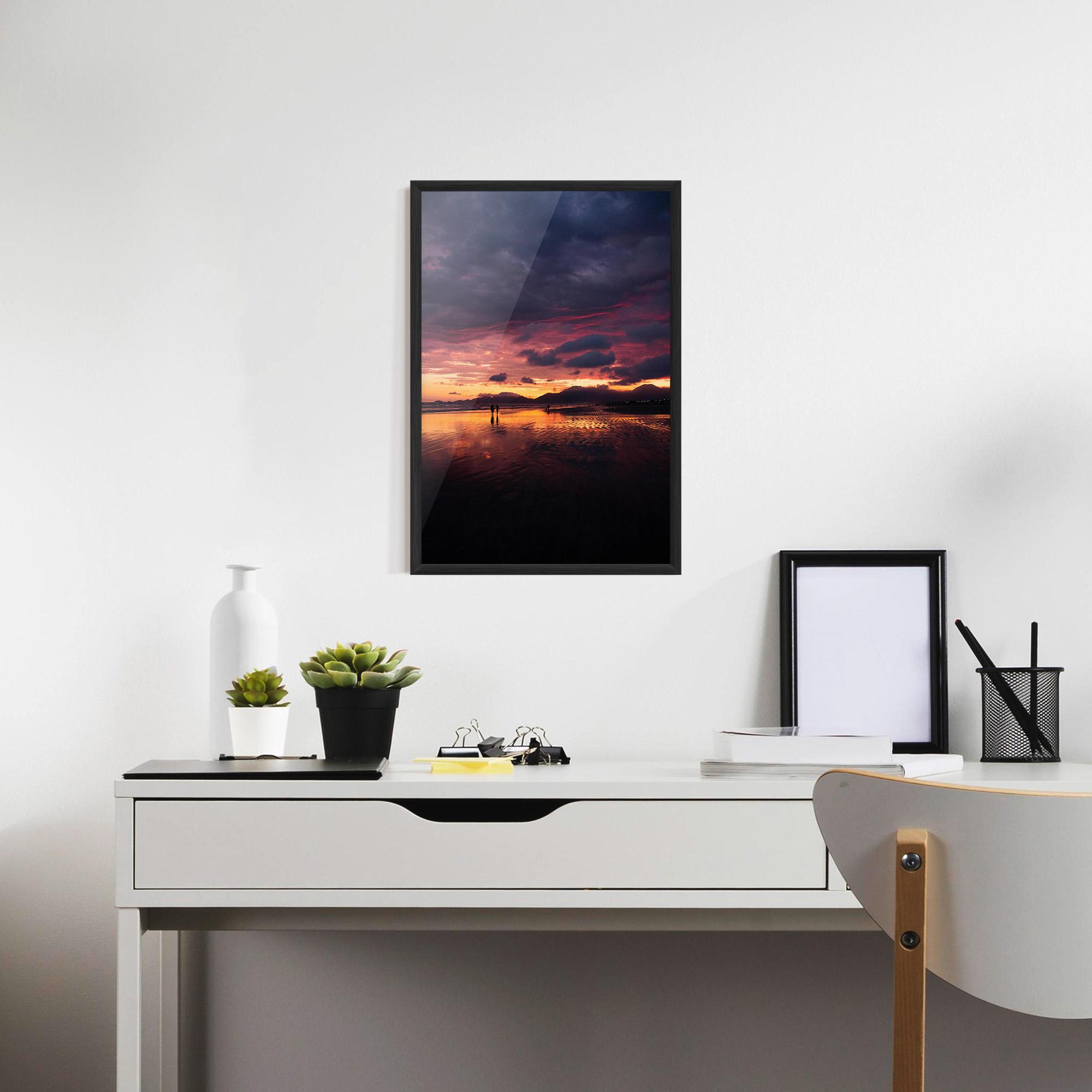 Gerahmte Poster Beach At Sunset mockup 7