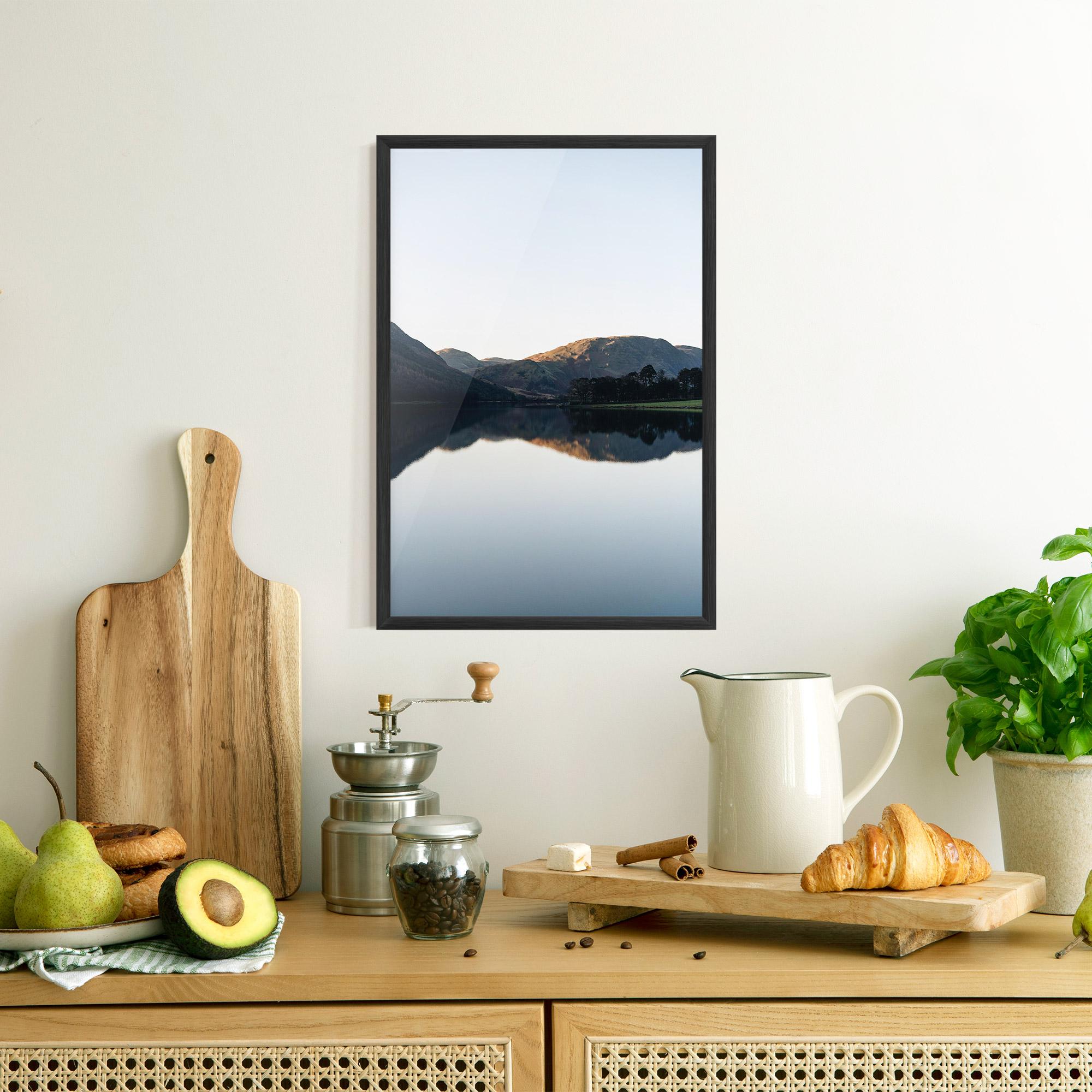 Gerahmte Poster Nice Lake mockup 8
