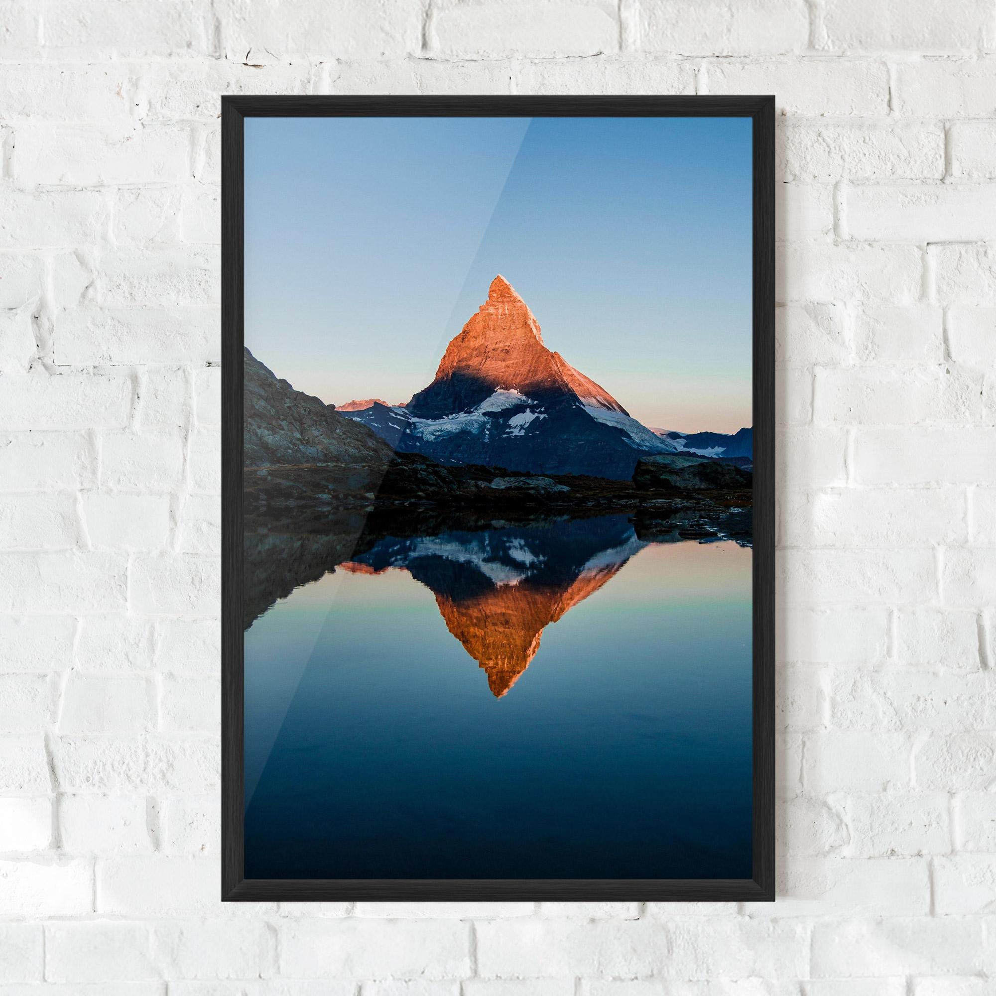 Gerahmte Poster Mirror Mountain mockup 0