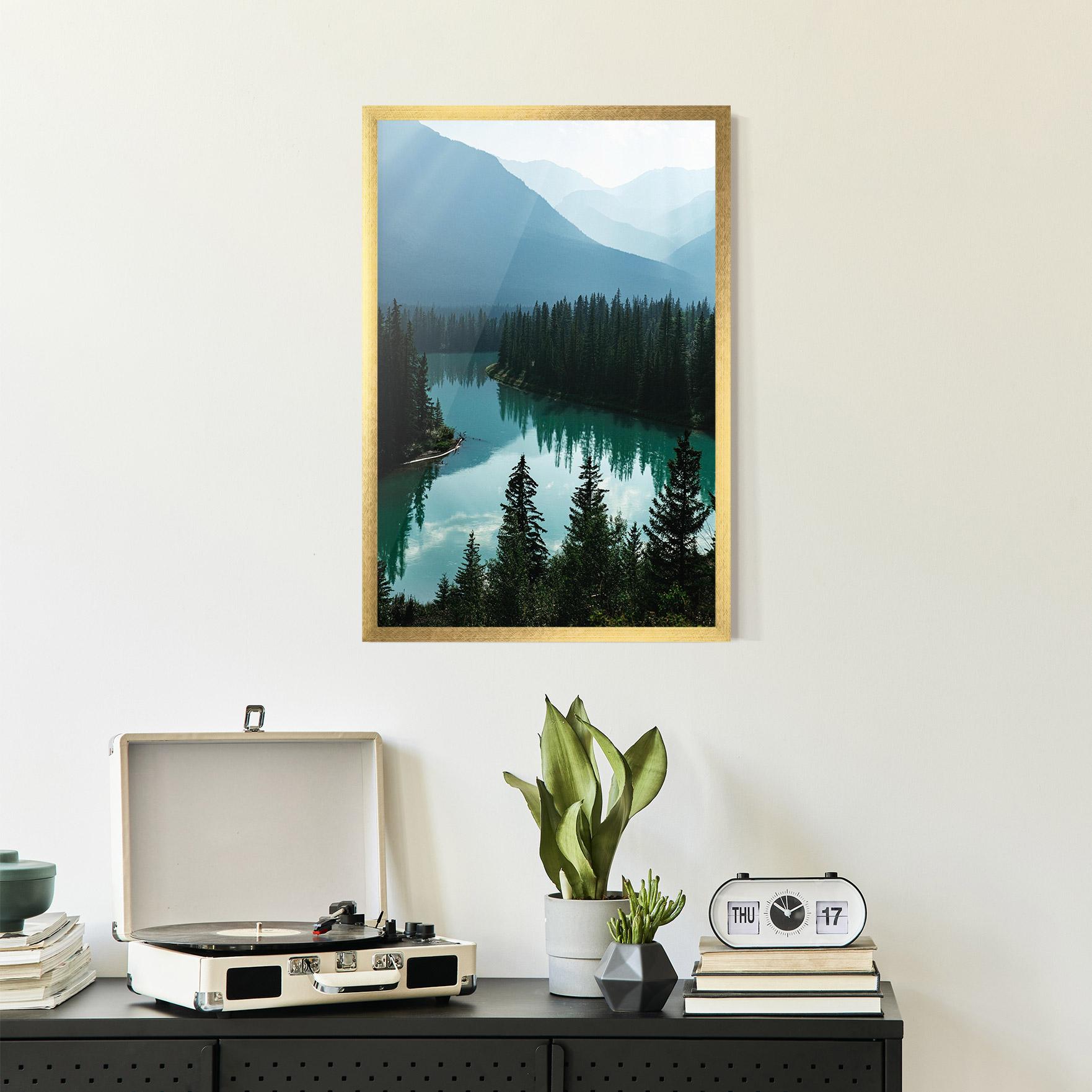 Gerahmte Poster Crystal Lake mockup 2