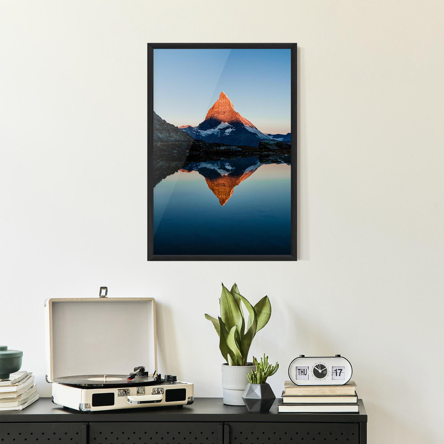 Gerahmte Poster Mirror Mountain mockup 2