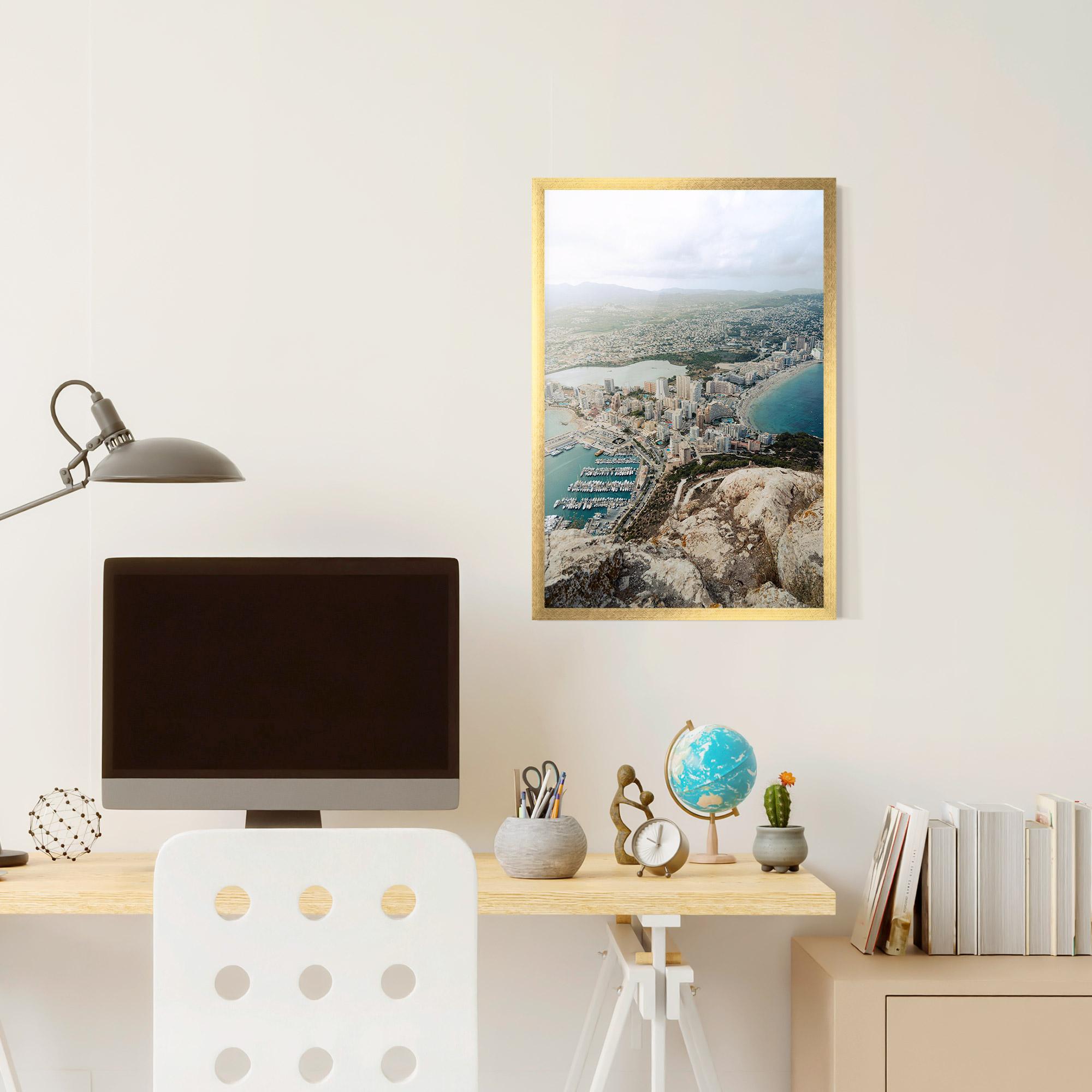 Gerahmte Poster Coast City mockup 6