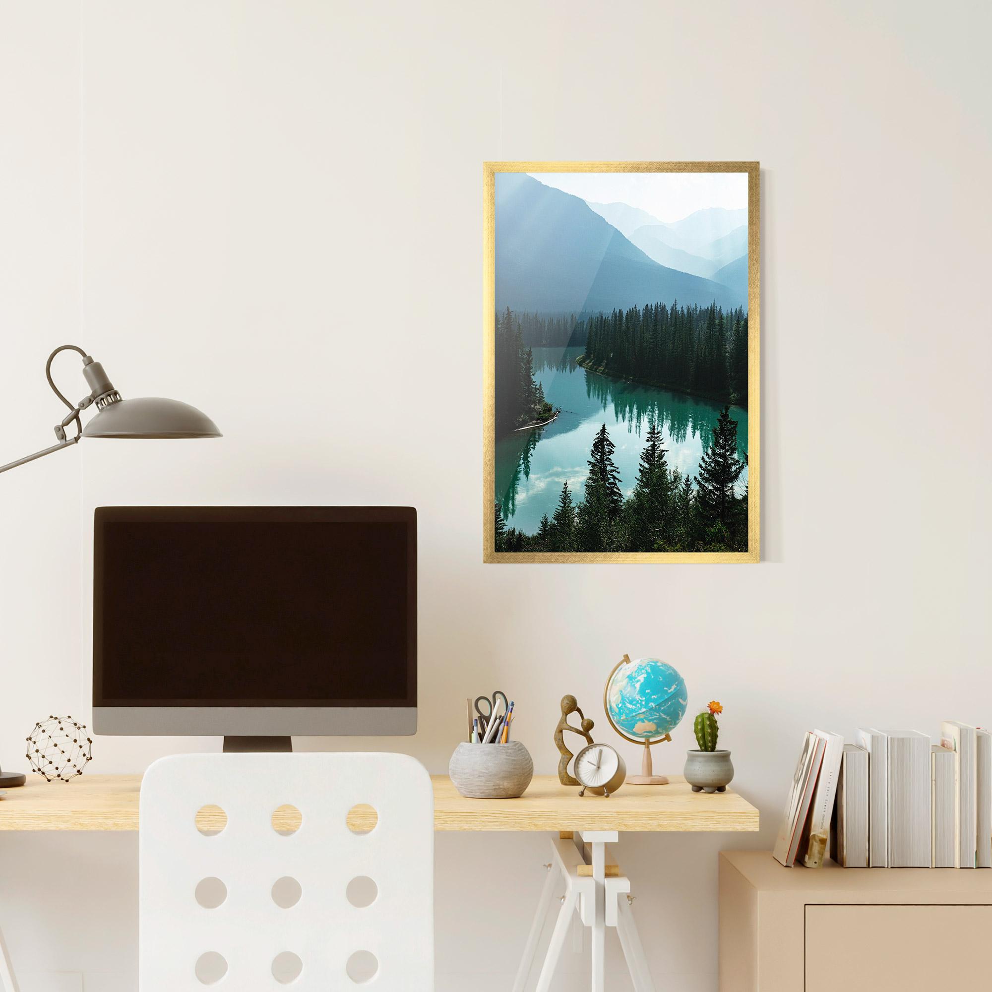 Gerahmte Poster Crystal Lake mockup 6