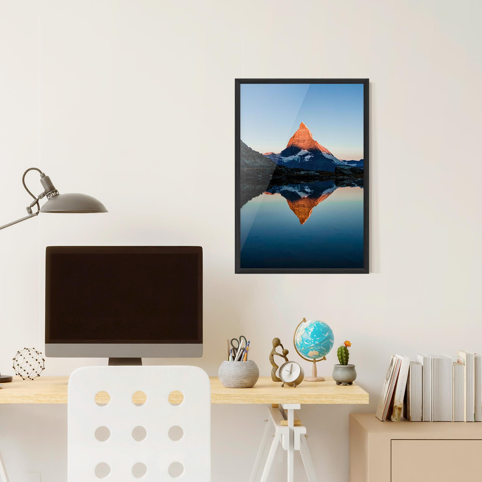 Gerahmte Poster Mirror Mountain mockup 6