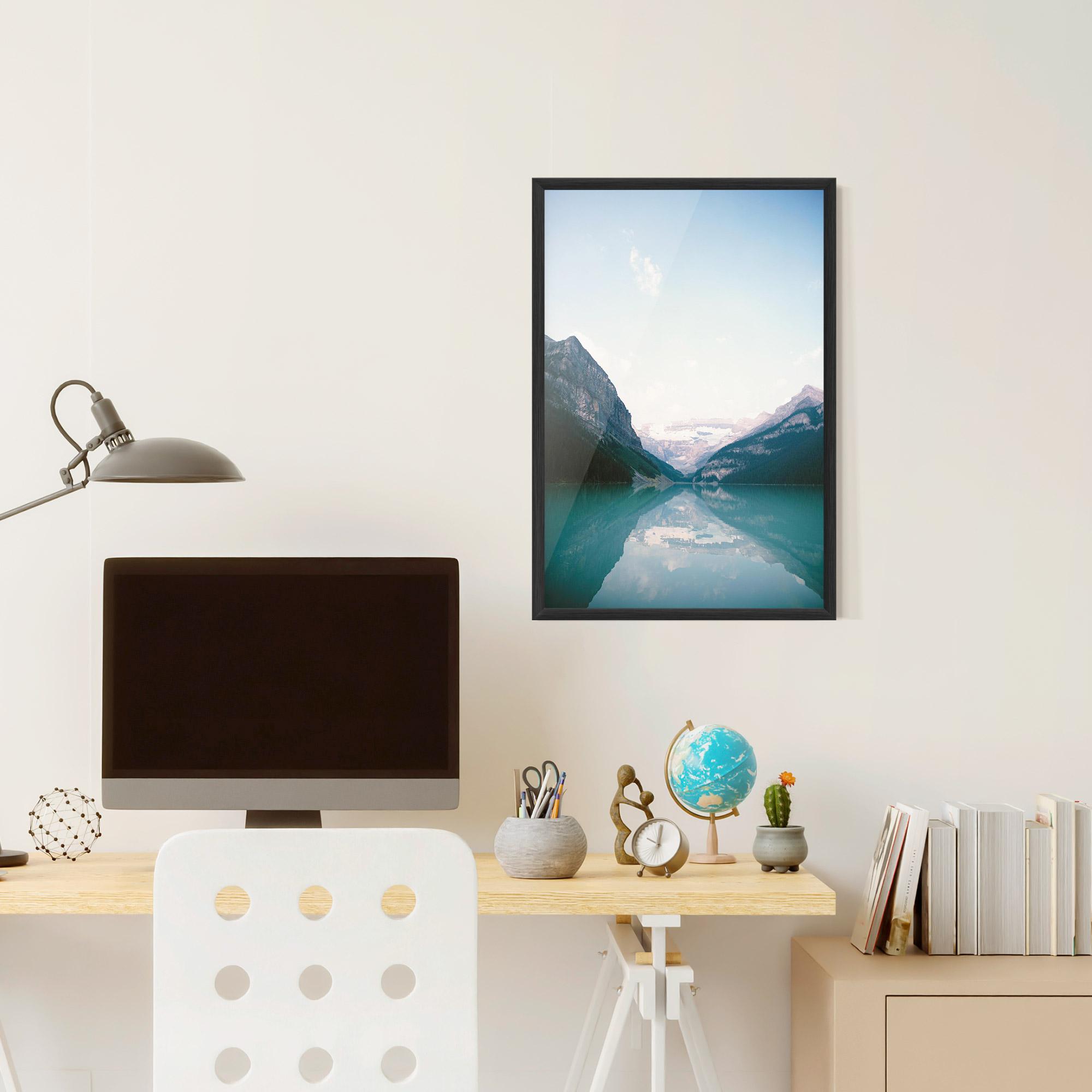 Gerahmte Poster Mountain Valley mockup 6
