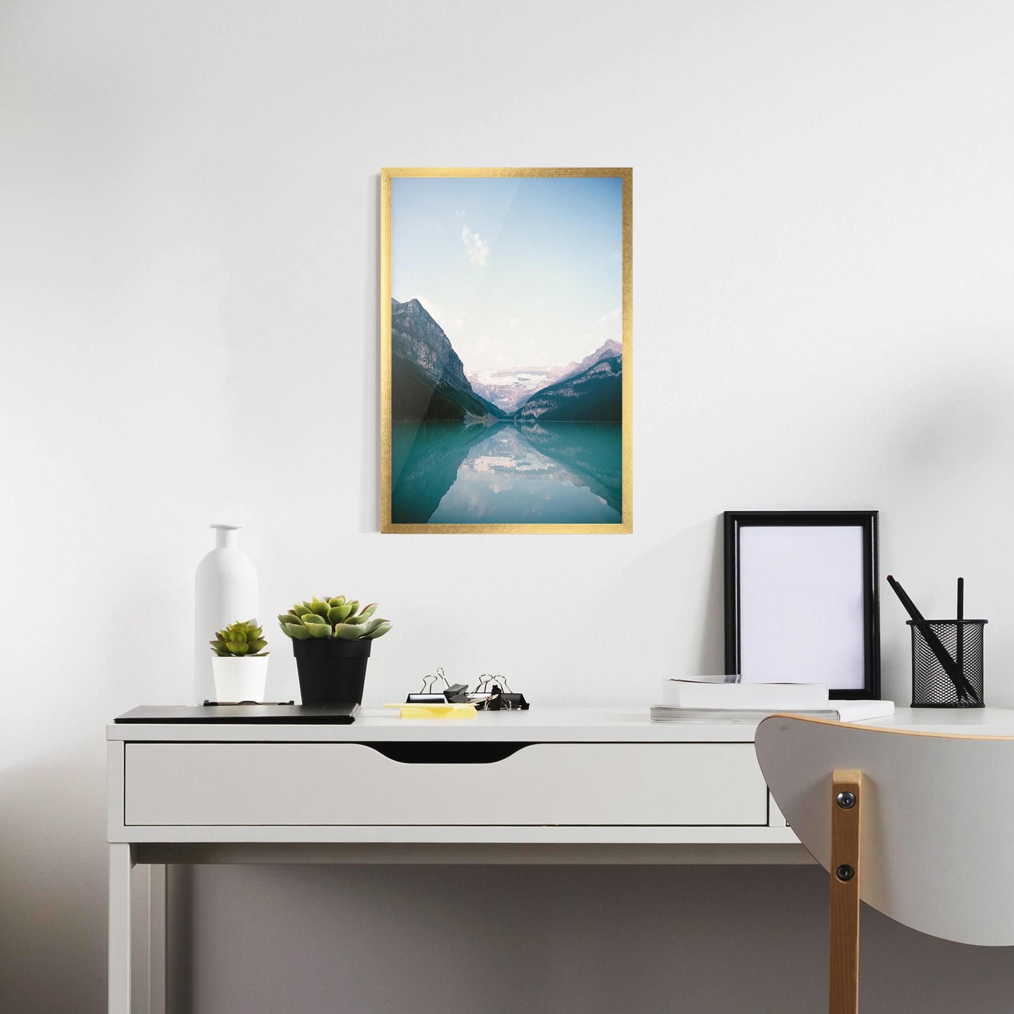 Gerahmte Poster Mountain Valley mockup 7