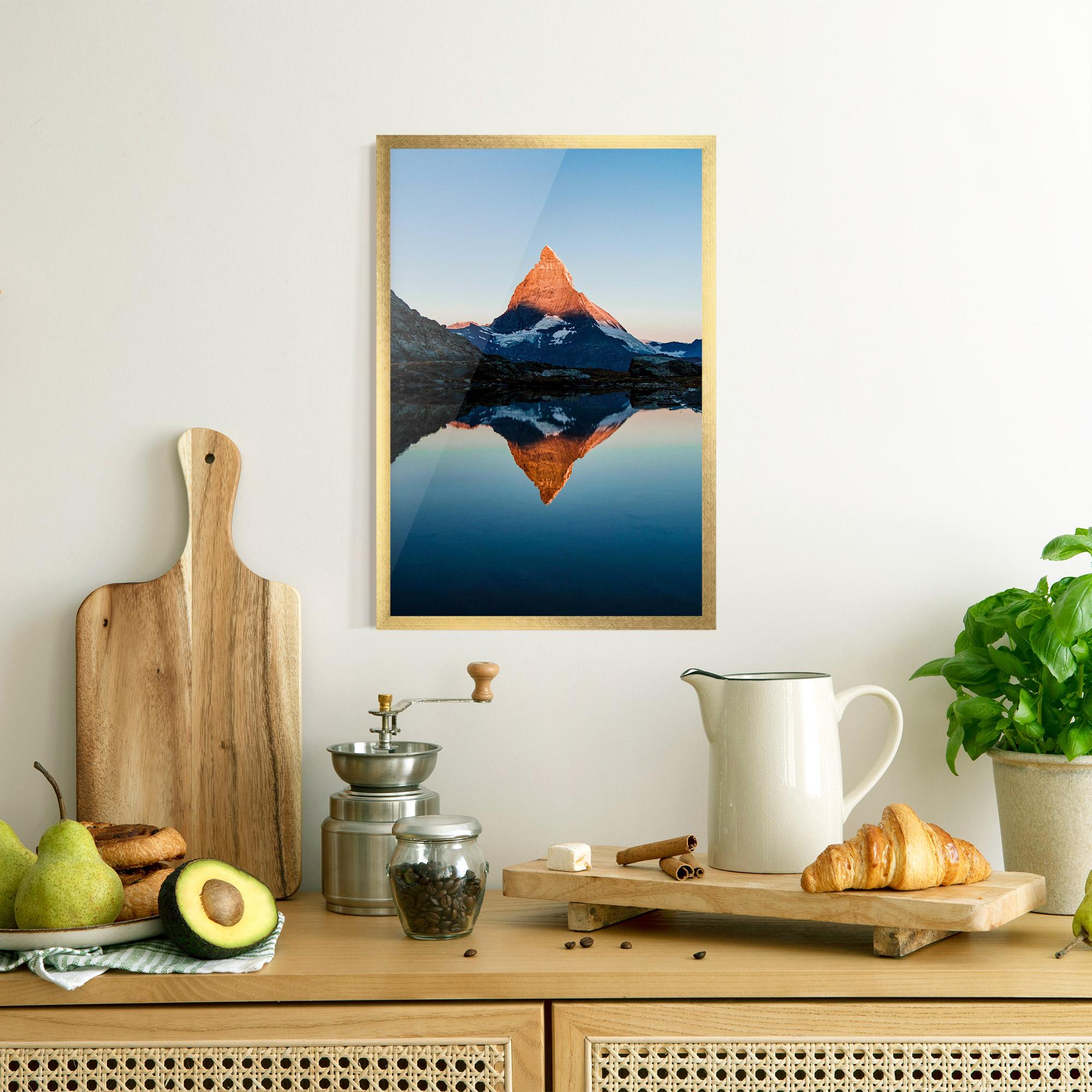 Gerahmte Poster Mirror Mountain mockup 8