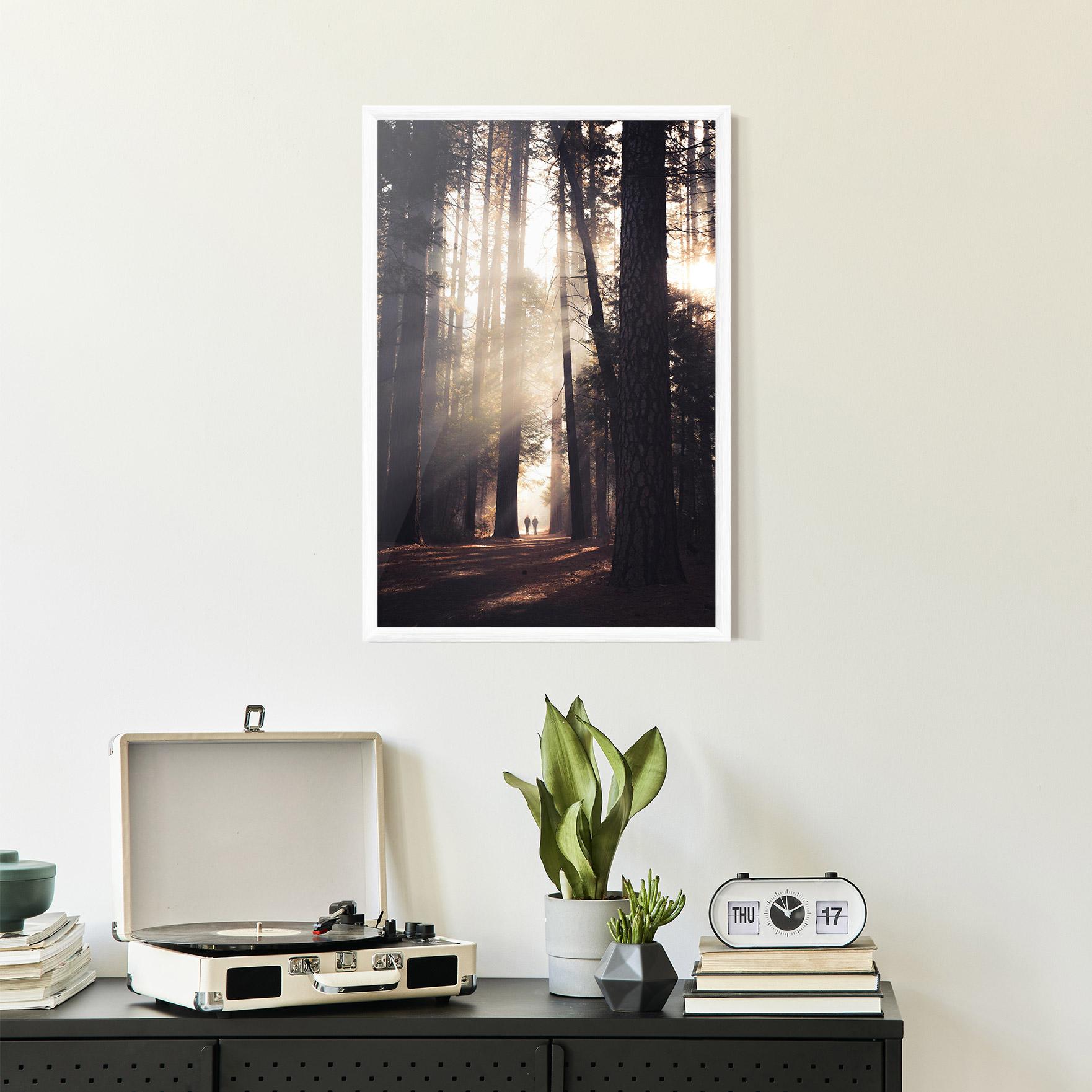 Gerahmte Poster Foggy Couple Forest mockup 2