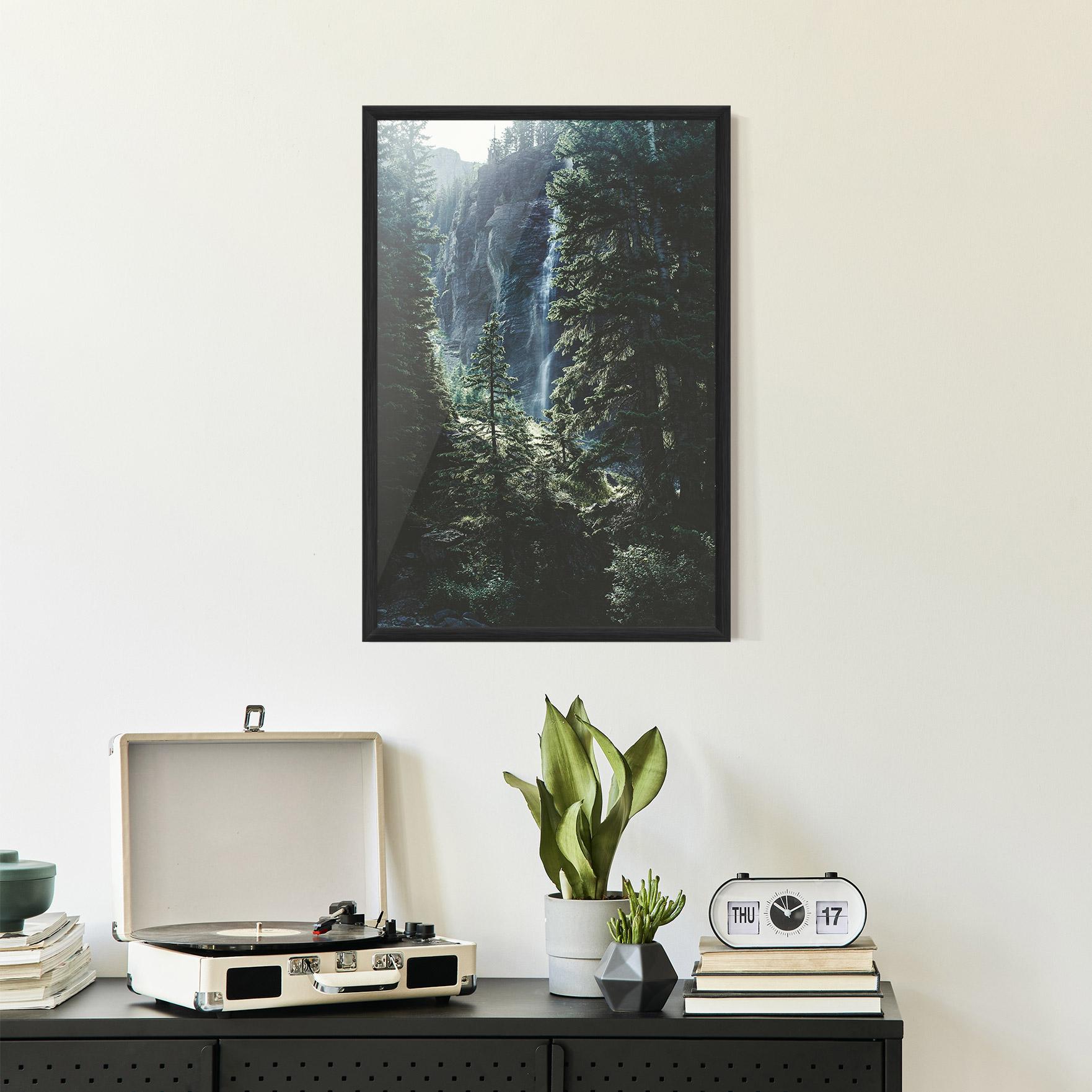 Gerahmte Poster Forest Vibes mockup 2