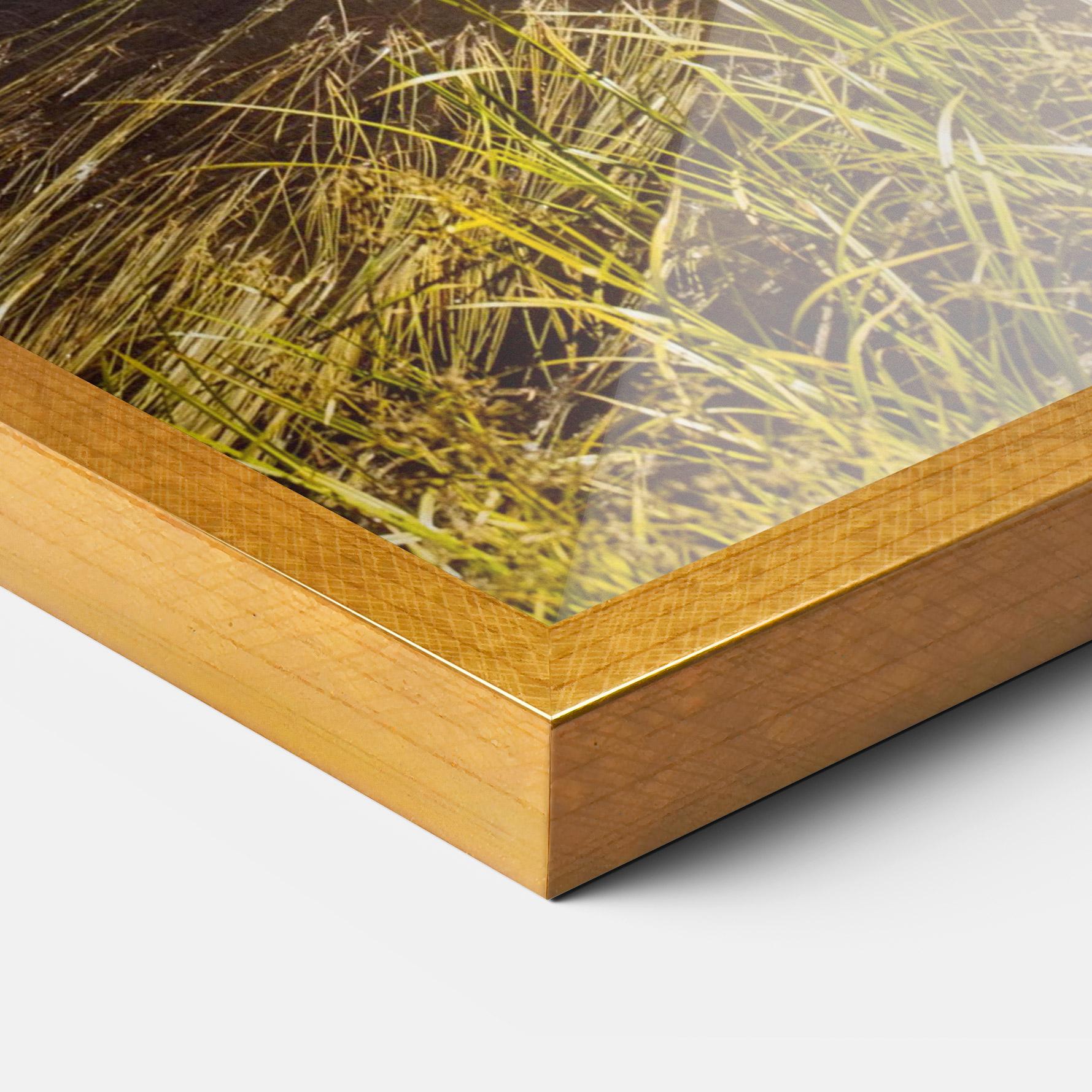 Gerahmte Poster Lake Snow Mountain mockup 3