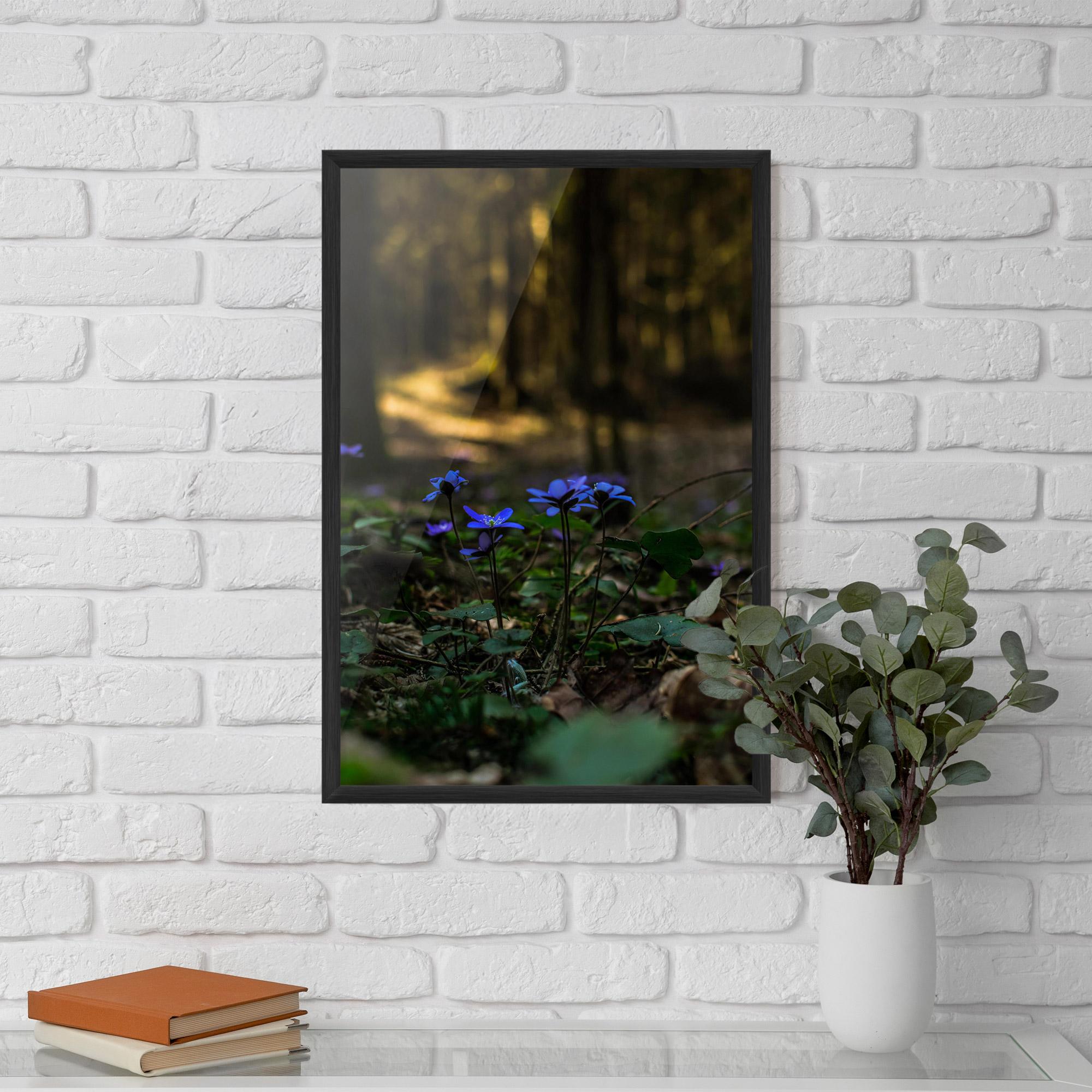 Gerahmte Poster Purple Flower Forest mockup 5