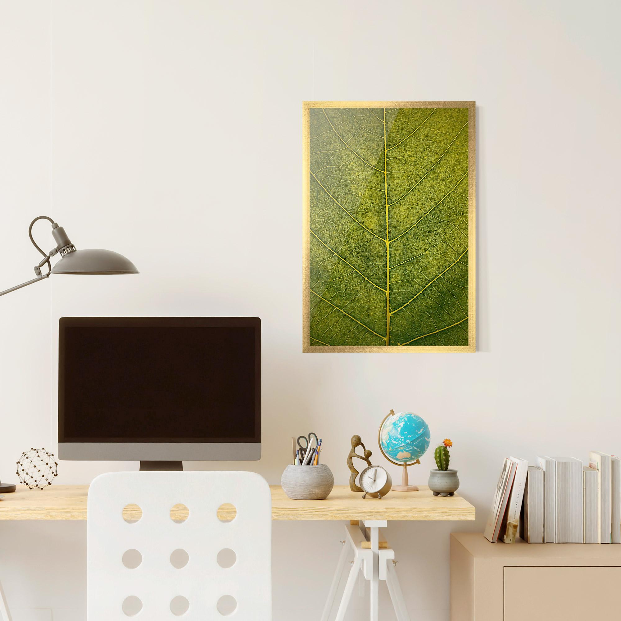 Gerahmte Poster Leaf Closeup Forest mockup 6