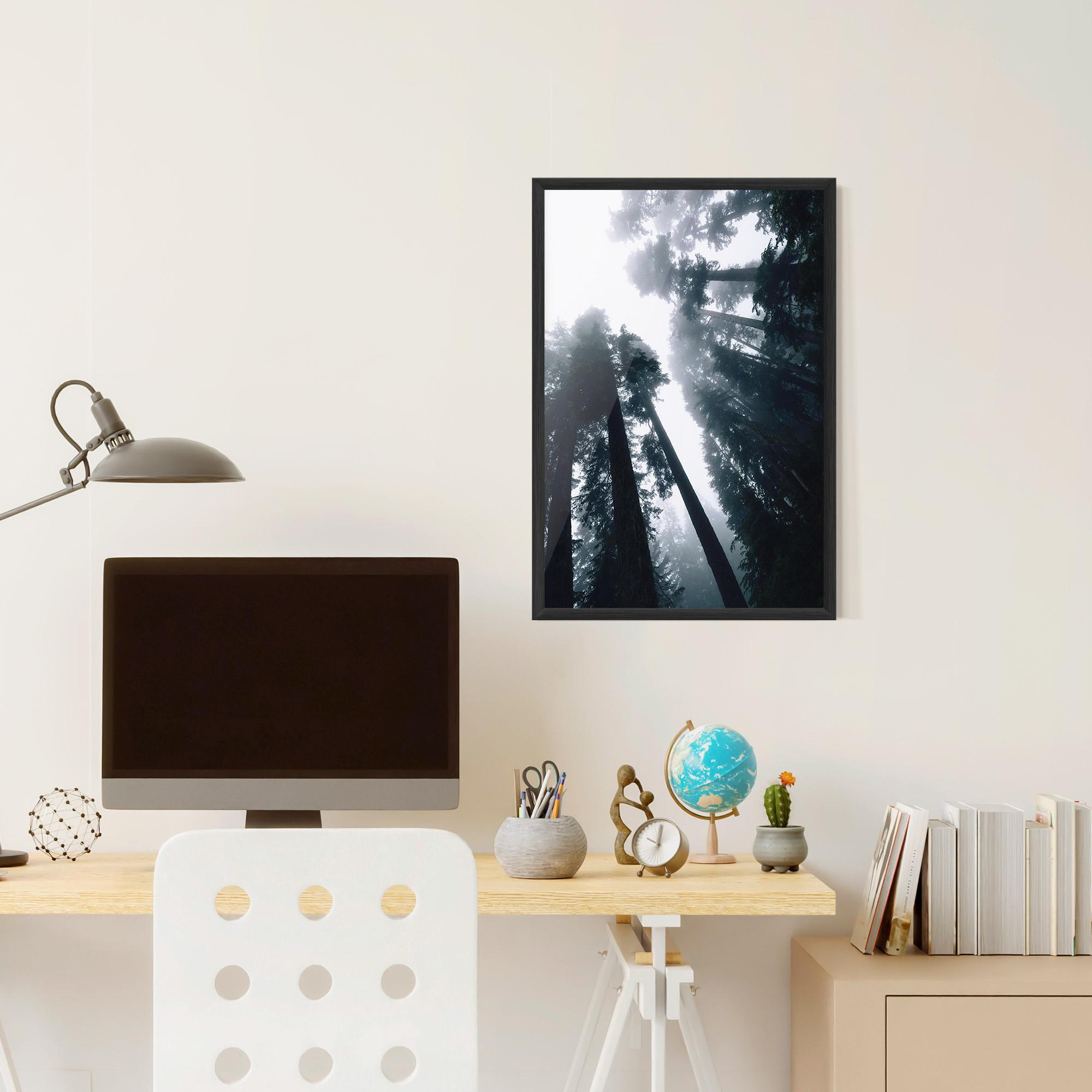 Gerahmte Poster Foggy Big Trees mockup 6