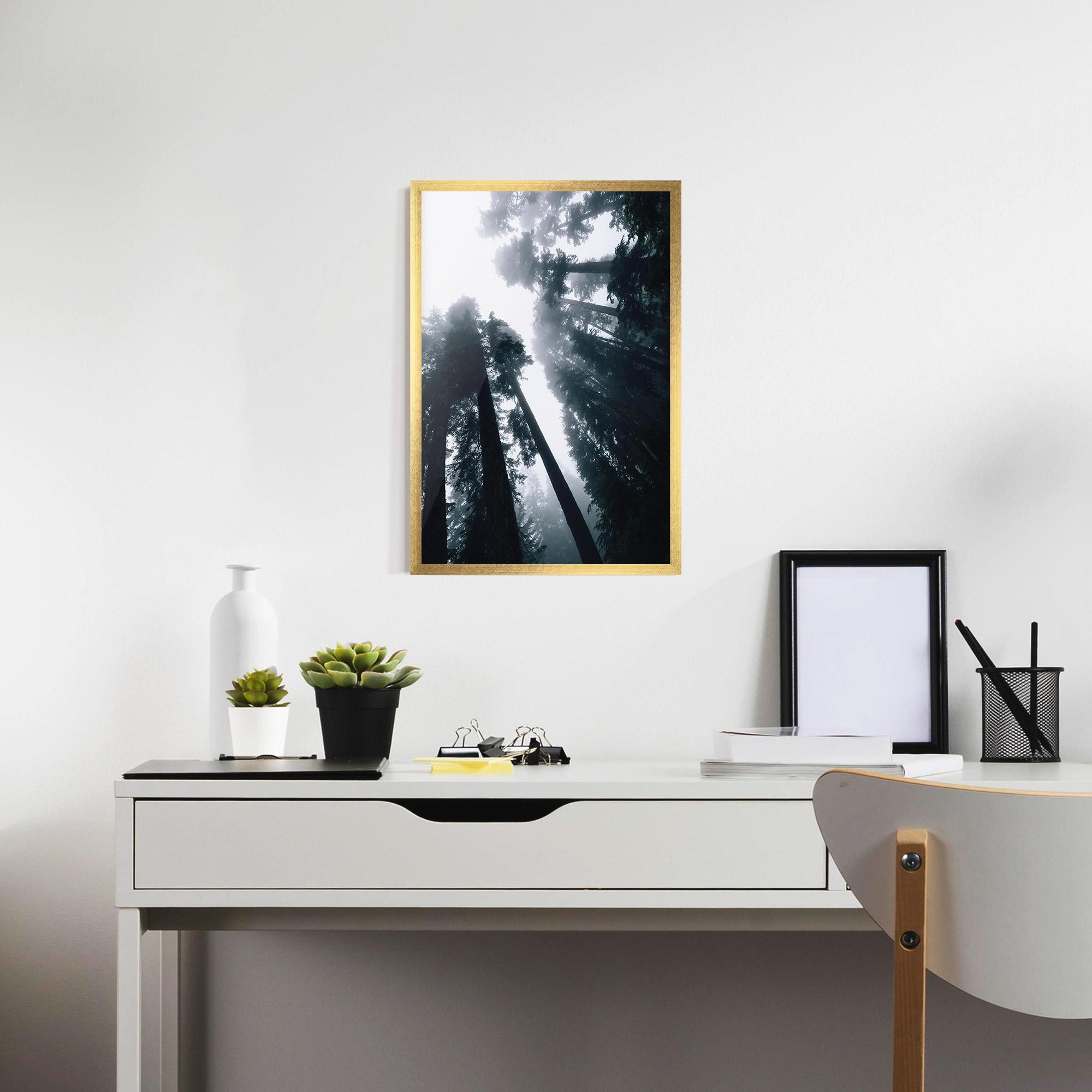 Gerahmte Poster Foggy Big Trees mockup 7